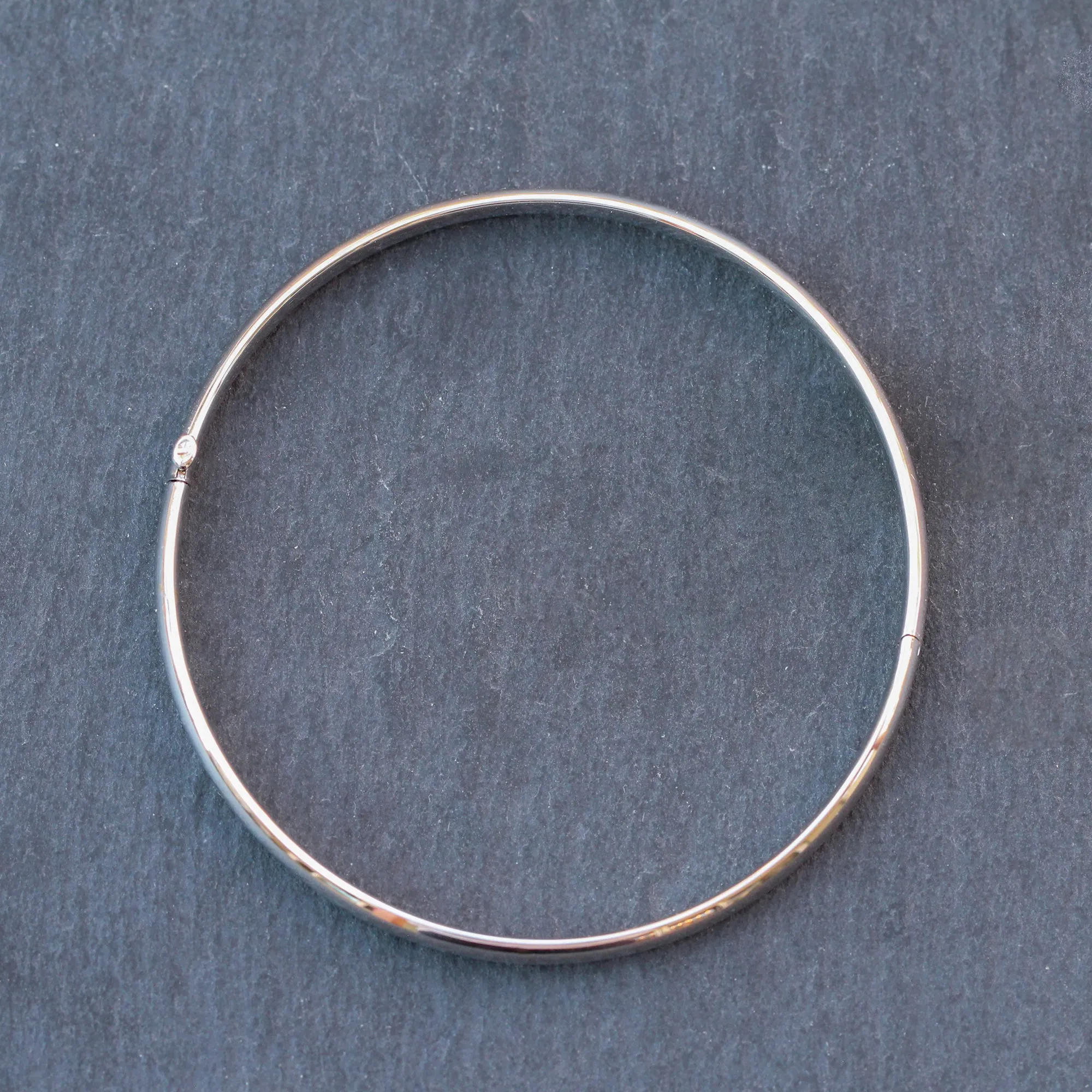 14k White Gold Bangle Bracelet