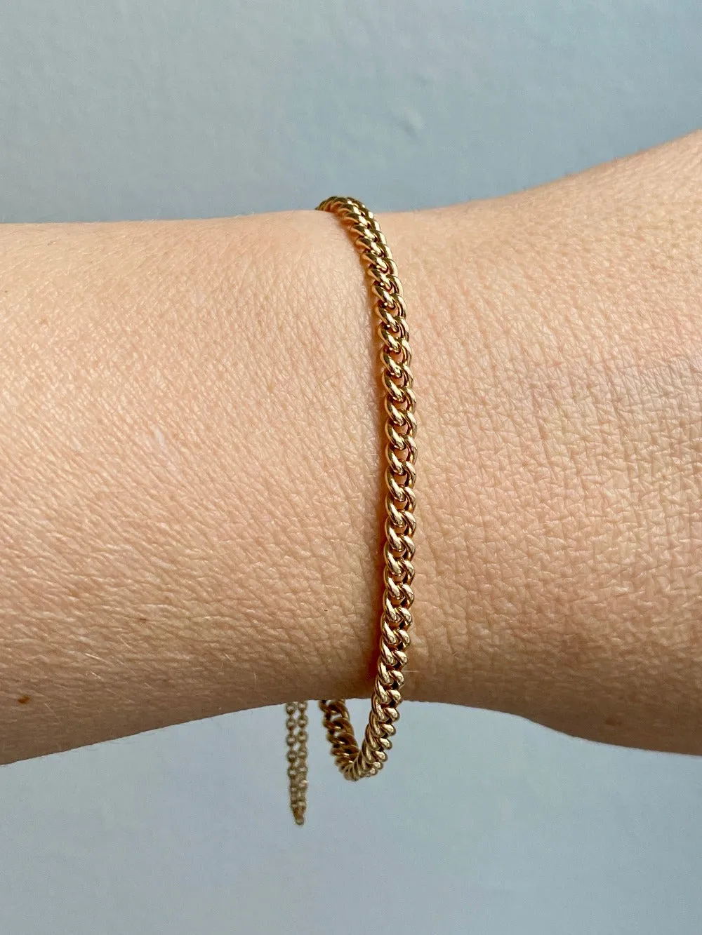 1917 Curb link bracelet in 18k yellow gold - 6.7 inch length