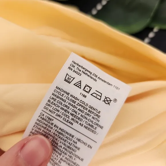 Athleta Brooklyn Skort 16&quot; Yellow Athletic Skirt NWT Size 14