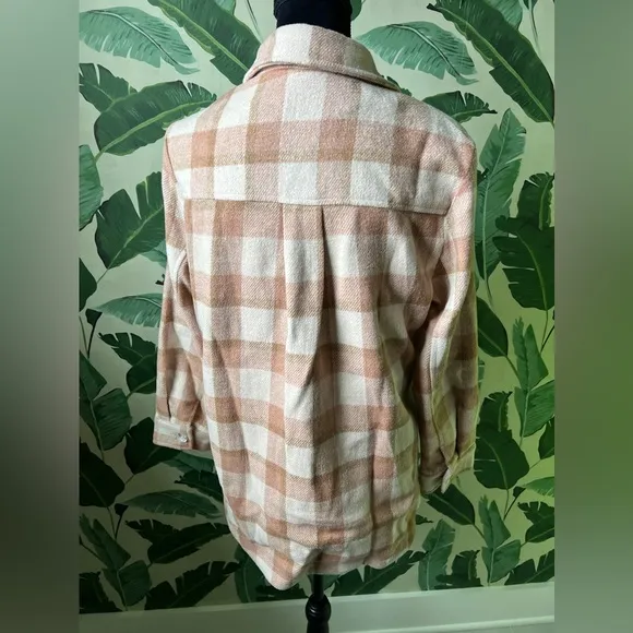 CJLA Clancy Cream Tan Checked Plaid shacket Jacket size S