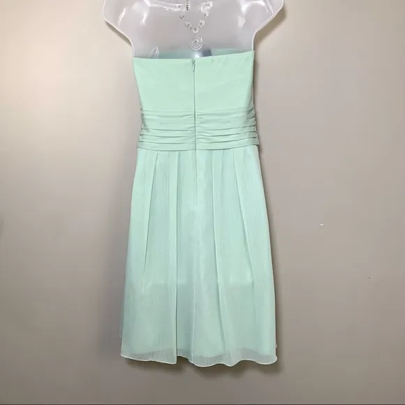 David’s Bridal Sage Green Strapless Chiffon Cocktail Dress Size 10