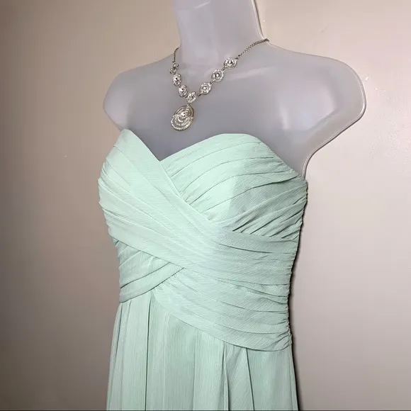 David’s Bridal Sage Green Strapless Chiffon Cocktail Dress Size 10