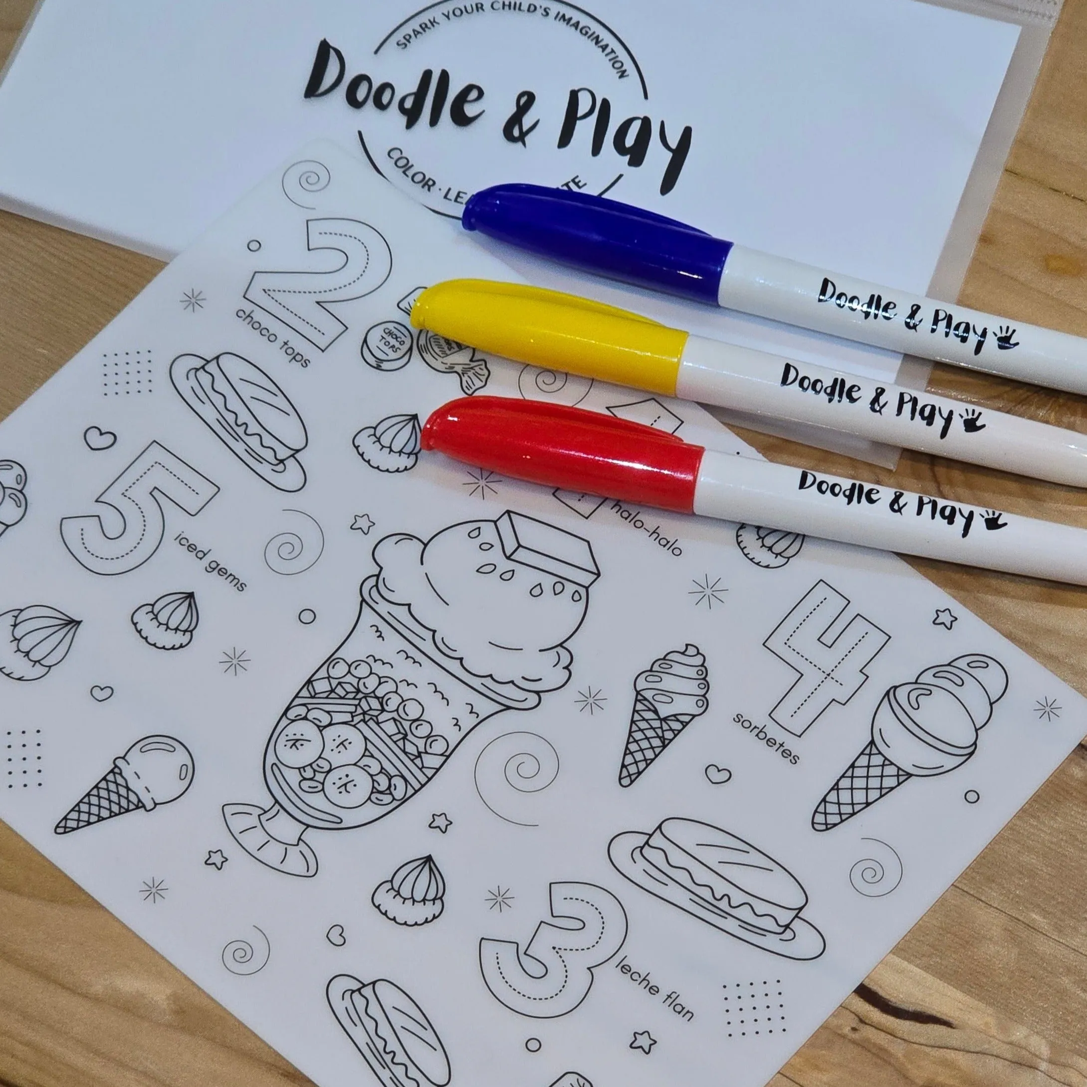 Doodle & Play Reusable Coloring Mats and Pens