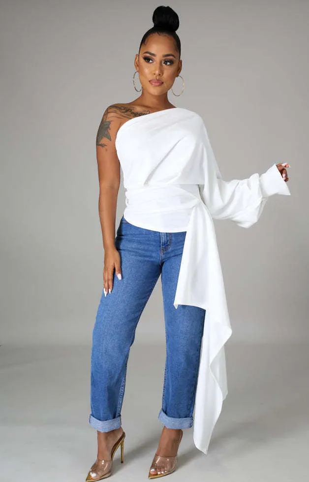Elegant One-Shoulder Asymmetric Long Sleeve Top