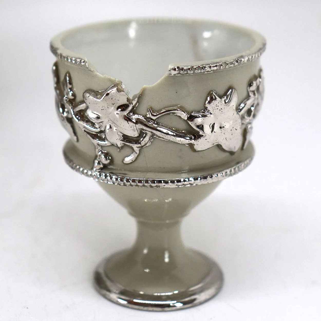 German Villeroy & Boch Silver Luster Ironstone Pottery 6-Cup Egg Cruet Stand