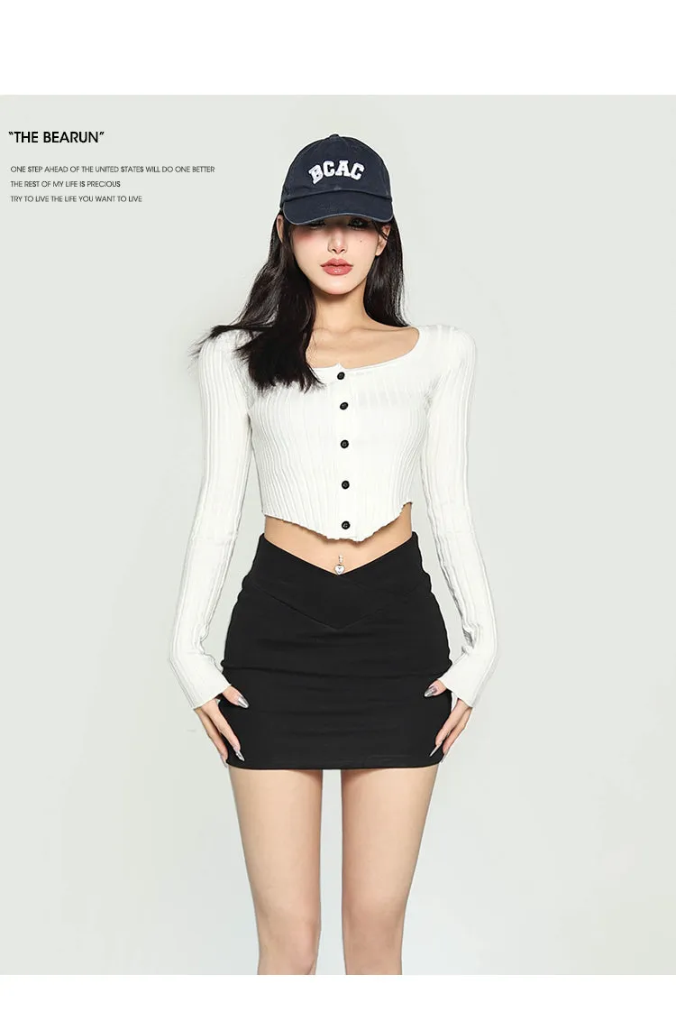 Jeanee Solid Color Black V-shaped High-waisted Slim Mini Skirt