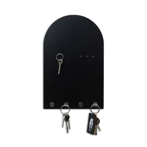 Key holder, magnetic arc