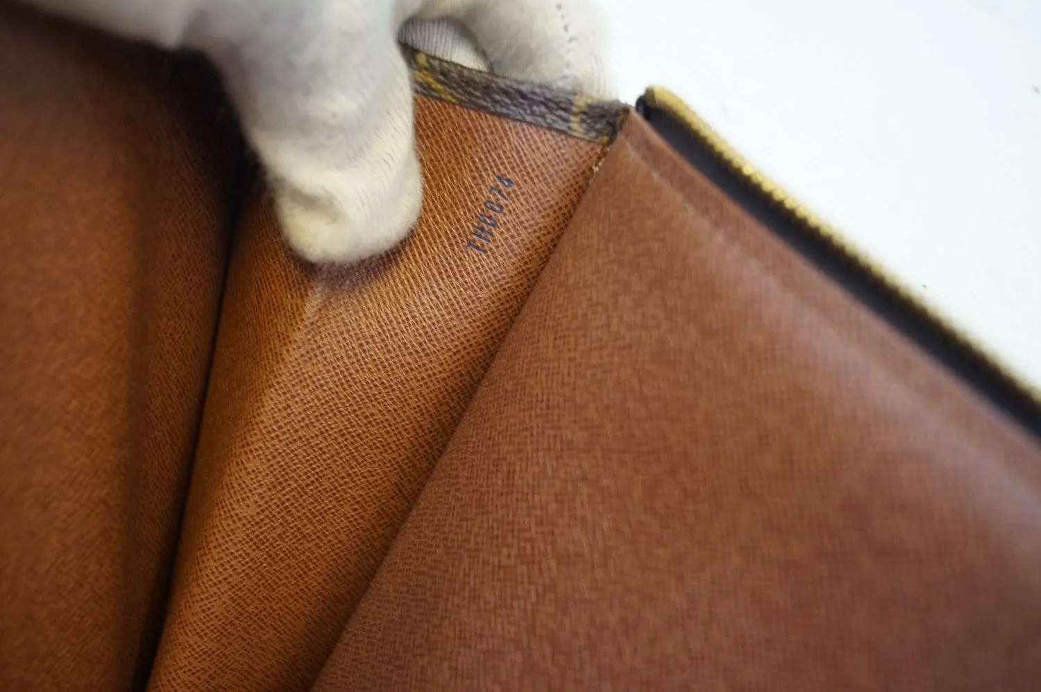 LOUIS VUITTON Monogram Brown Poche Documents Briefcase Clutch