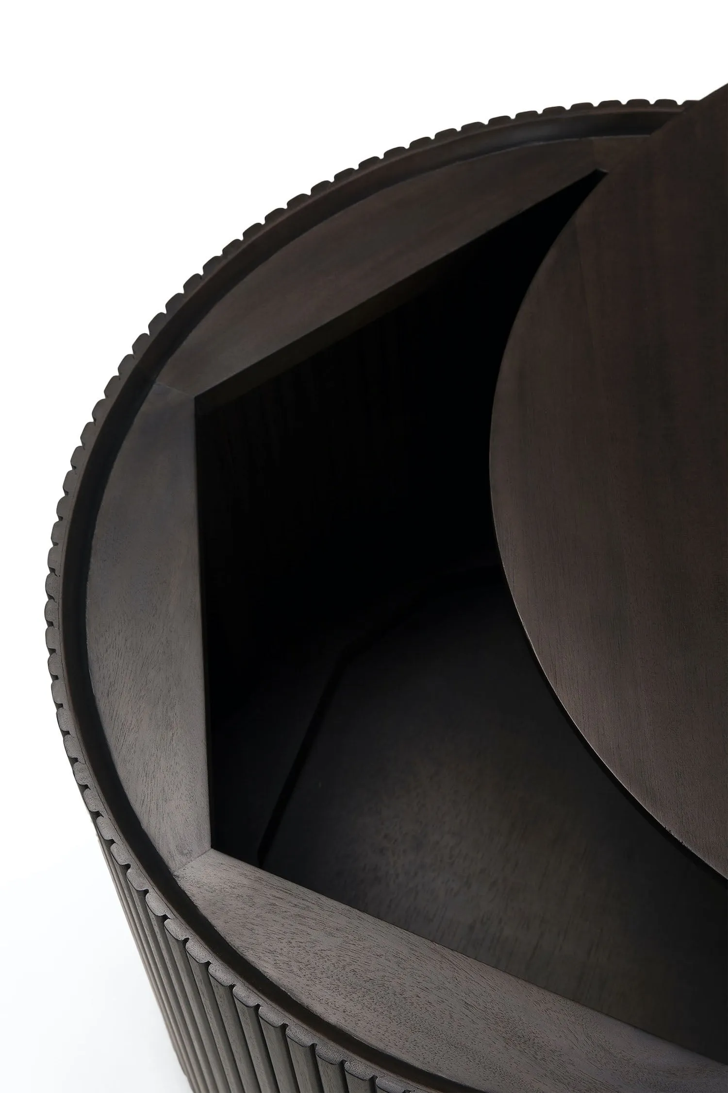 Mahogany Roller Max Dark Brown Round Coffee Table - Varnished