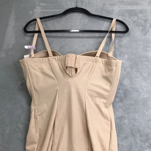 Maidenform Women's Firm Control Strapless Convertible Full Slip 38D New