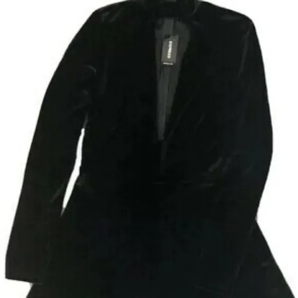 NEW! EXPRESS Velvet Mock Neck Cut Out Romper Small.