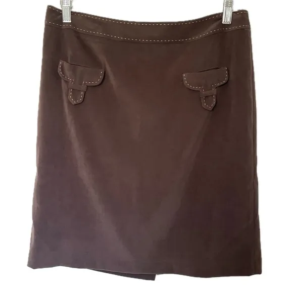 NEW J. McLaughlin Scout Flap Pocket Skirt Brown Faux Suede Women’s Size 10