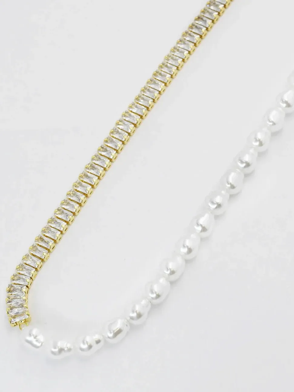 Pearl and Sparkles Necklace