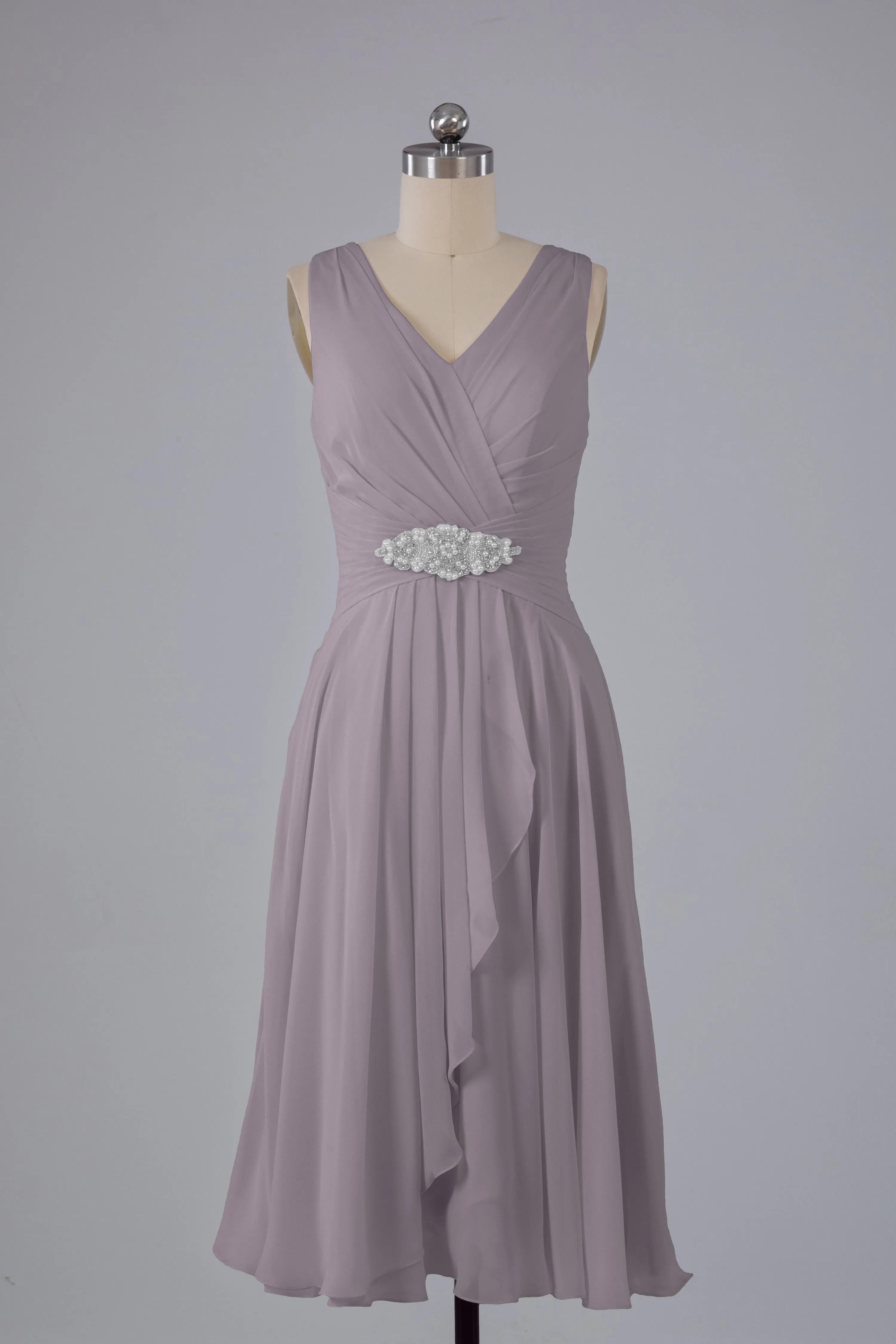 Simple V Neck Knee Length Bridesmaid Dresses with Pearls
