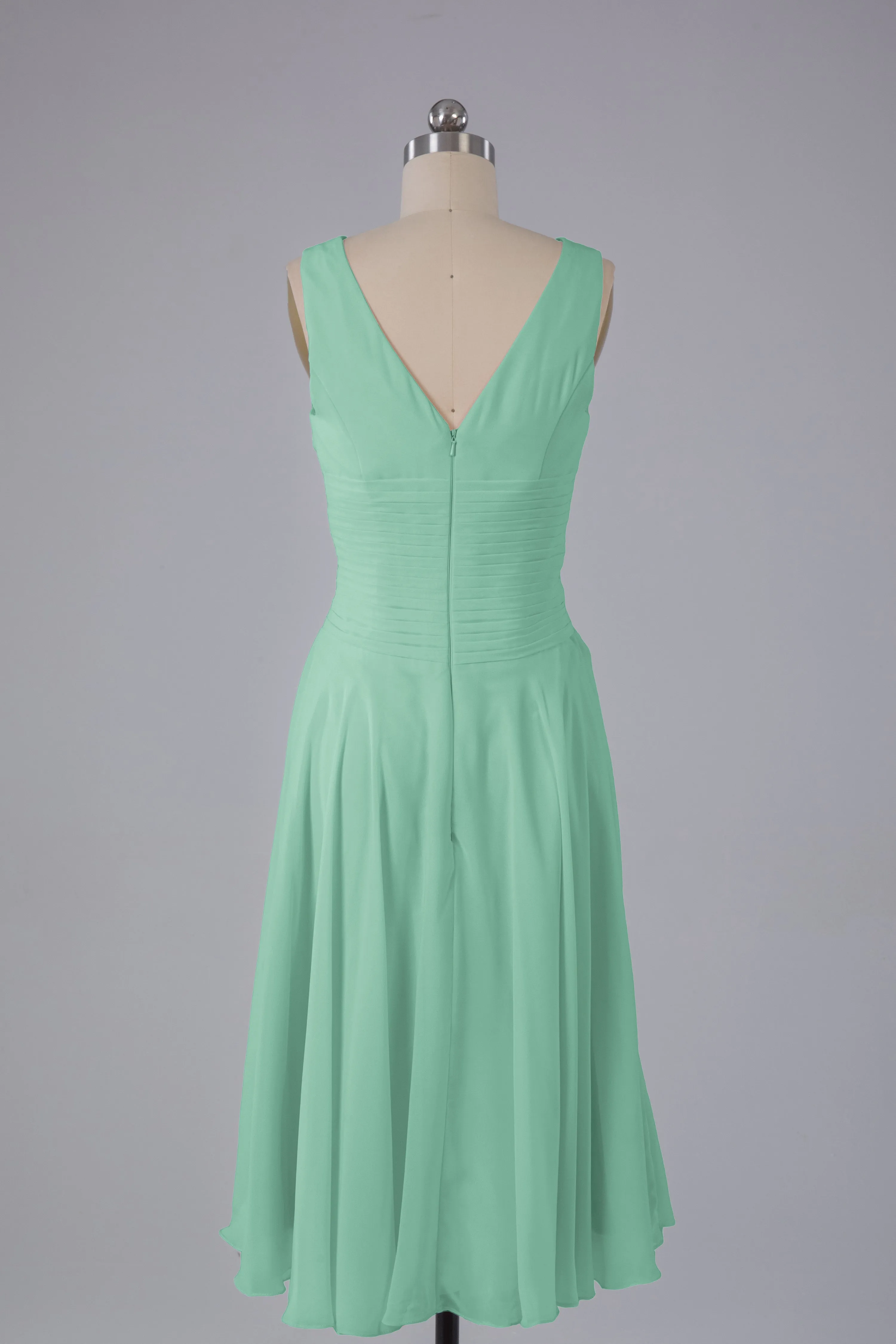 Simple V Neck Knee Length Bridesmaid Dresses with Pearls