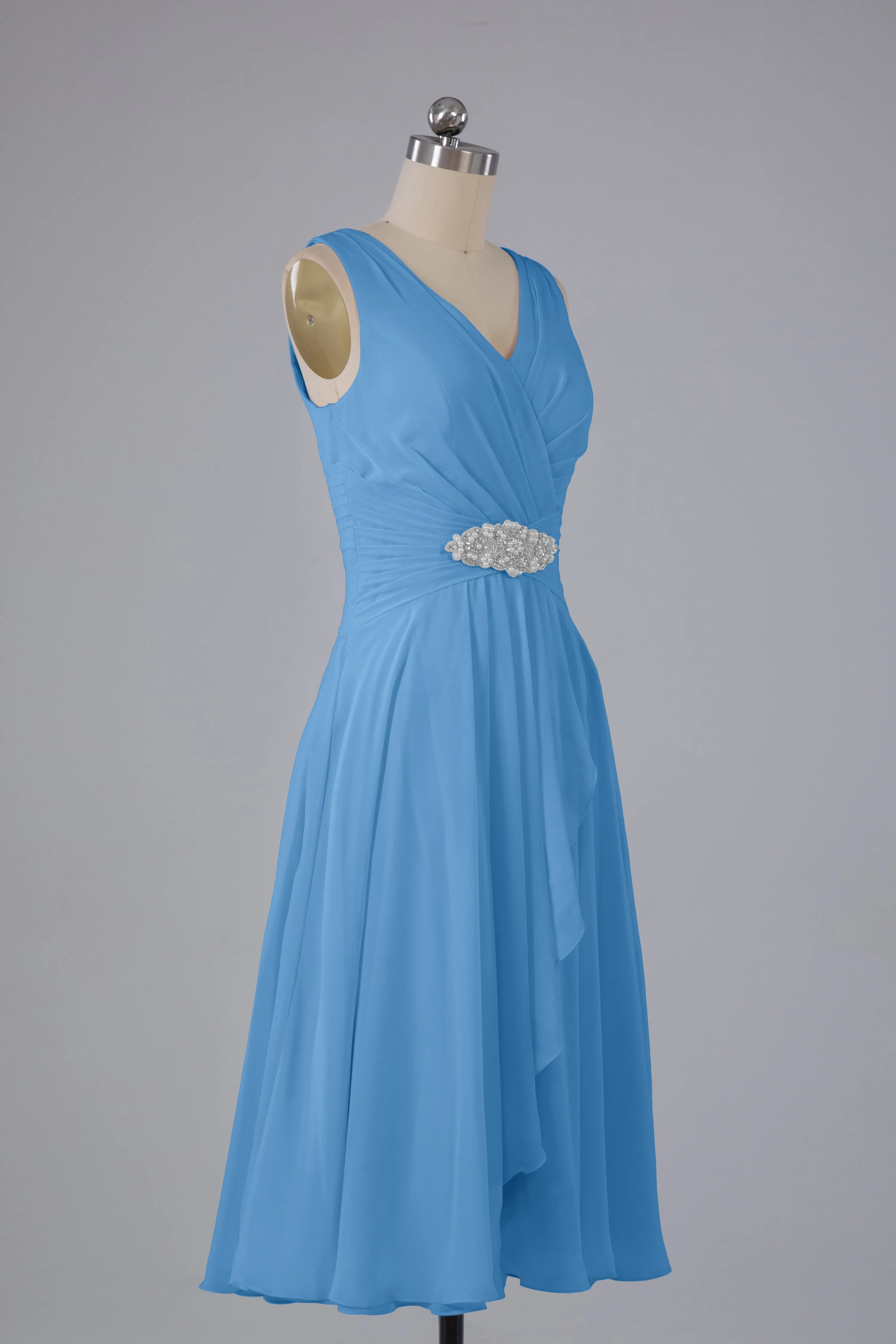 Simple V Neck Knee Length Bridesmaid Dresses with Pearls