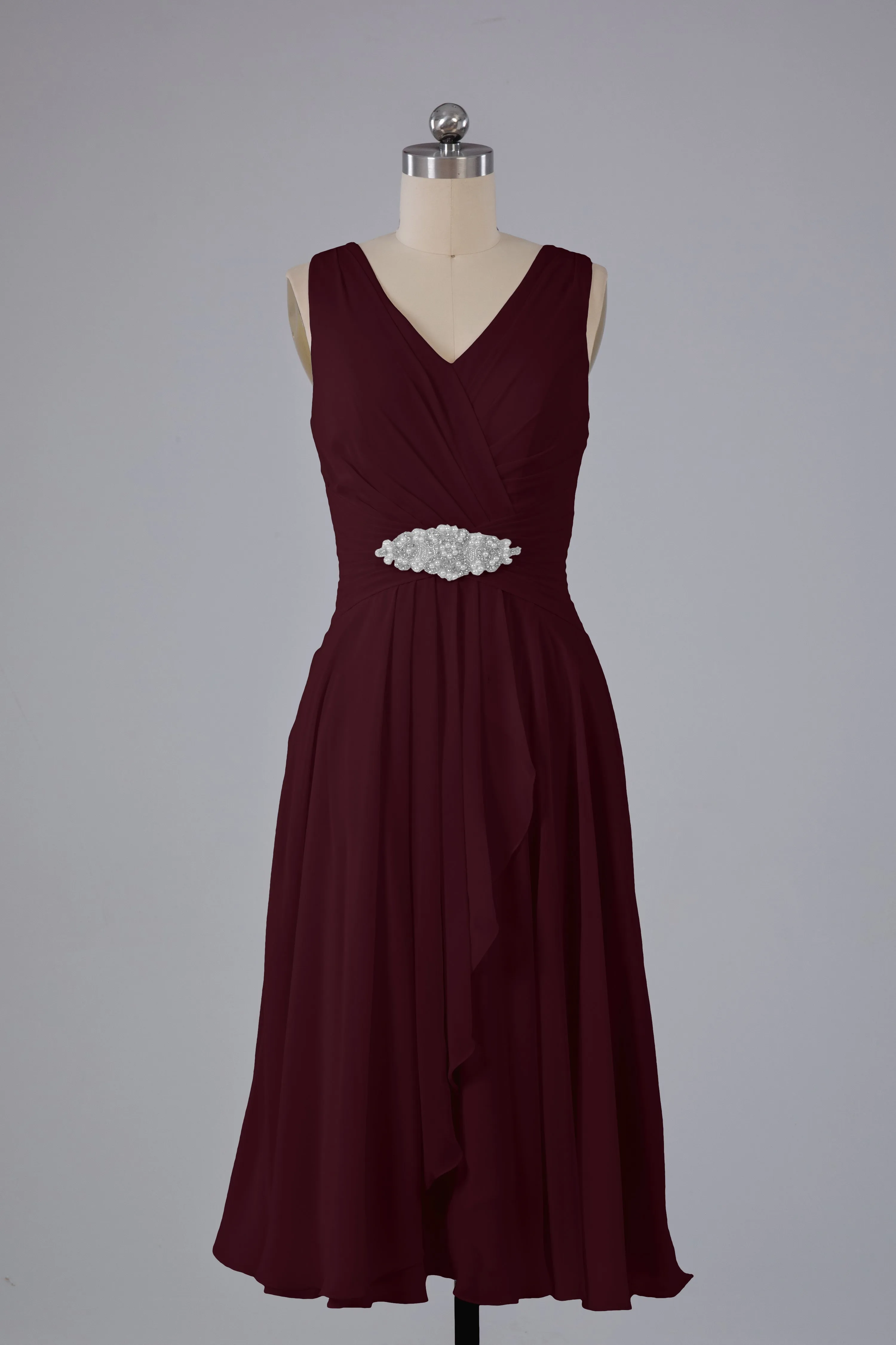 Simple V Neck Knee Length Bridesmaid Dresses with Pearls