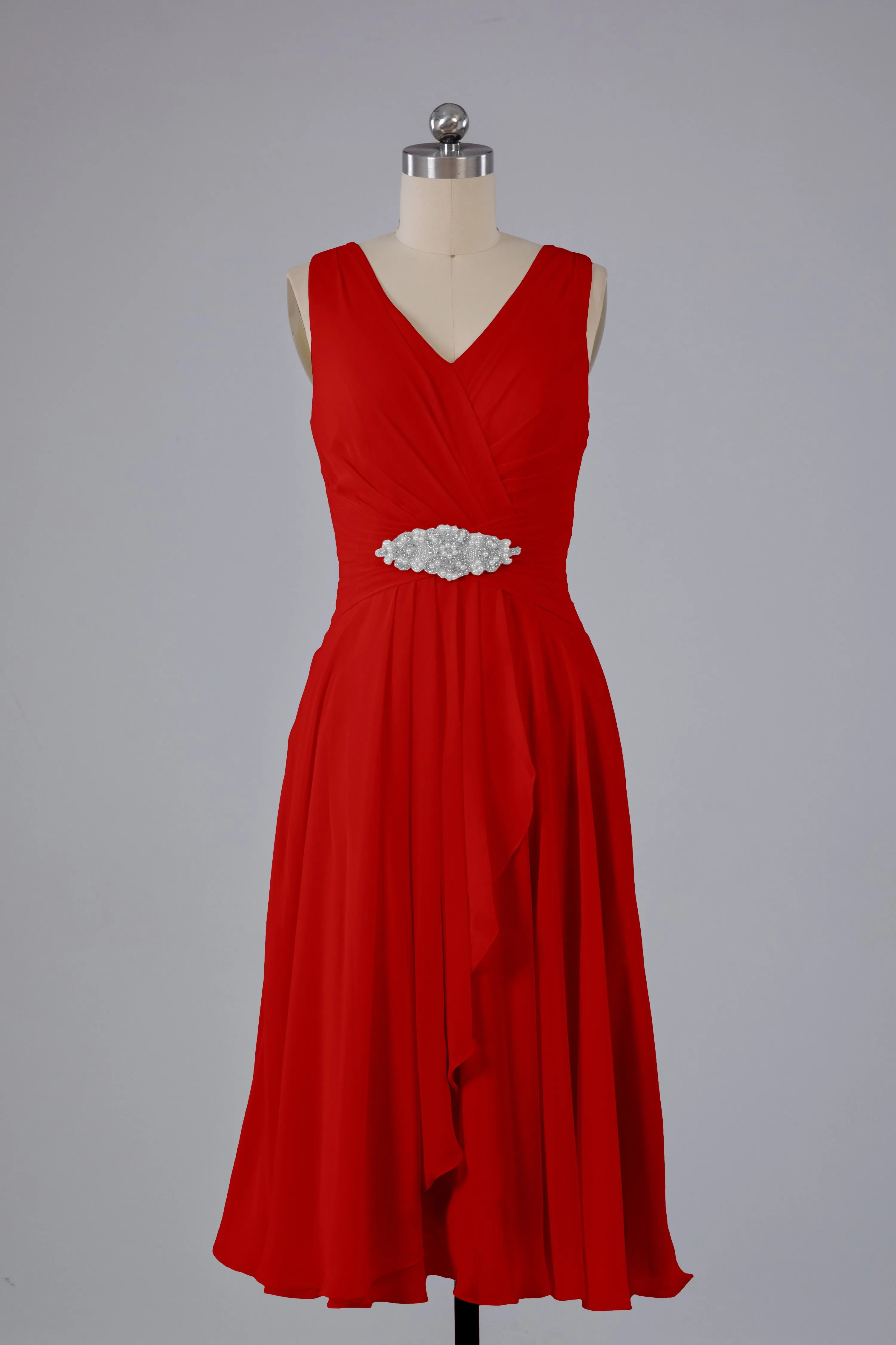 Simple V Neck Knee Length Bridesmaid Dresses with Pearls