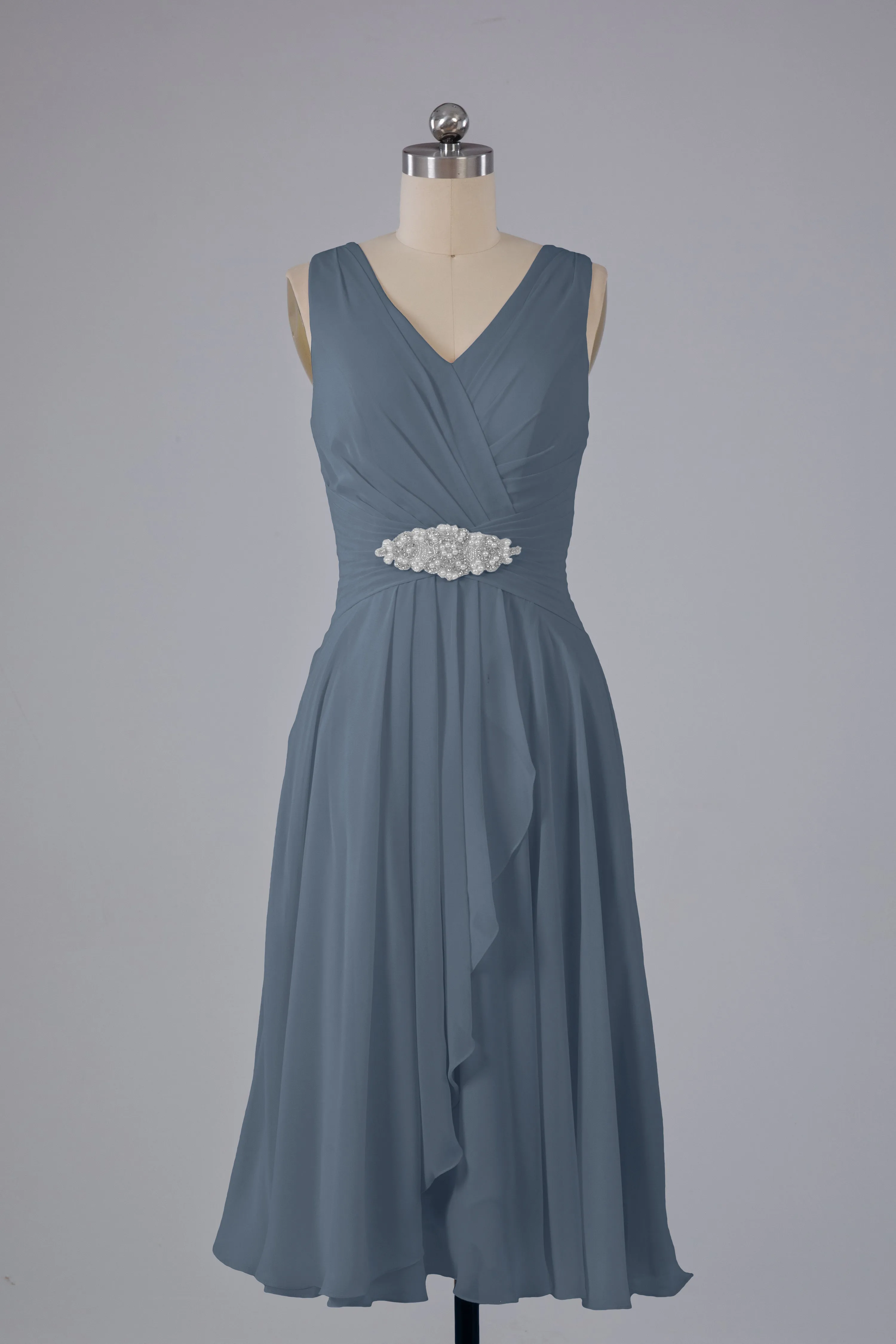 Simple V Neck Knee Length Bridesmaid Dresses with Pearls