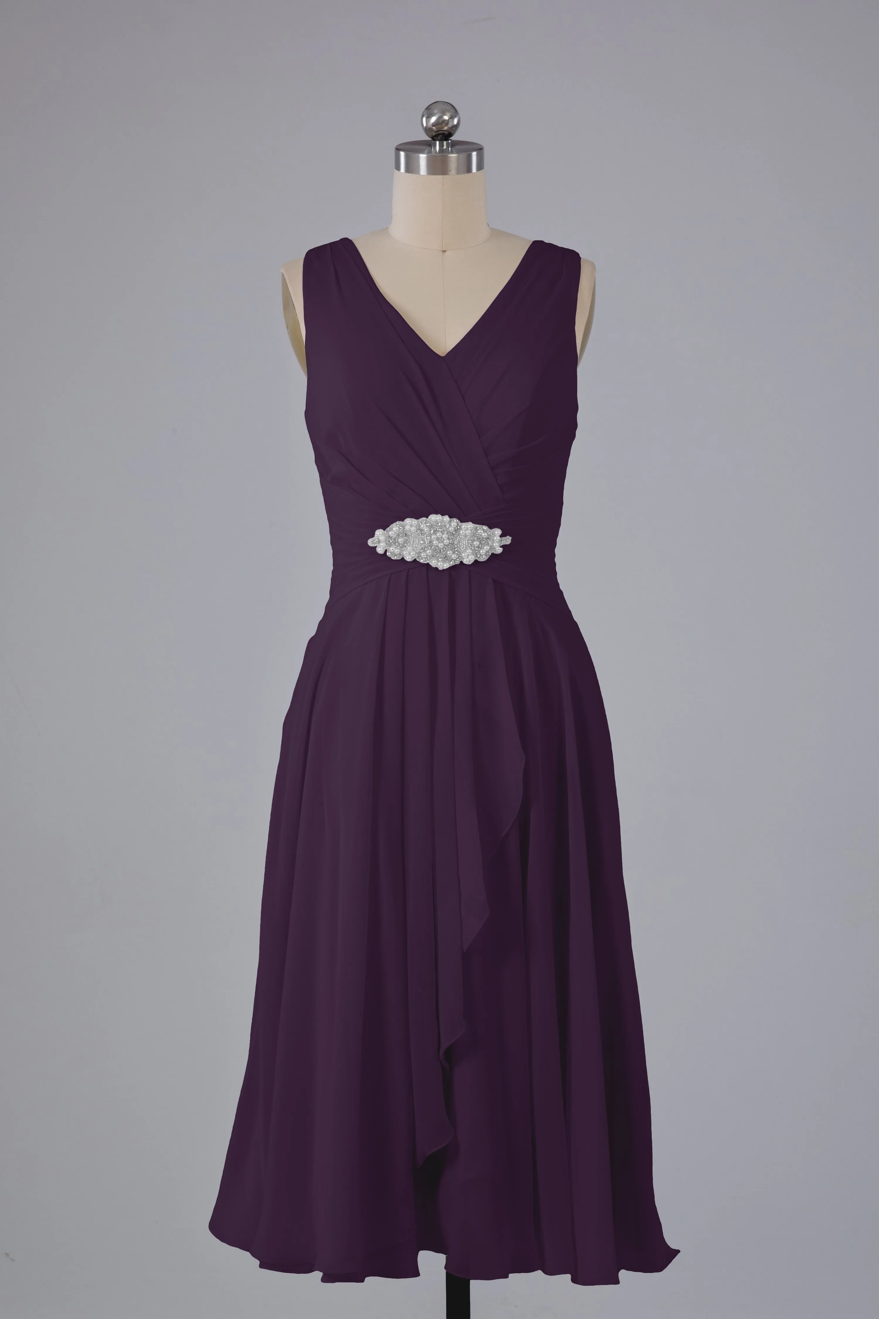 Simple V Neck Knee Length Bridesmaid Dresses with Pearls