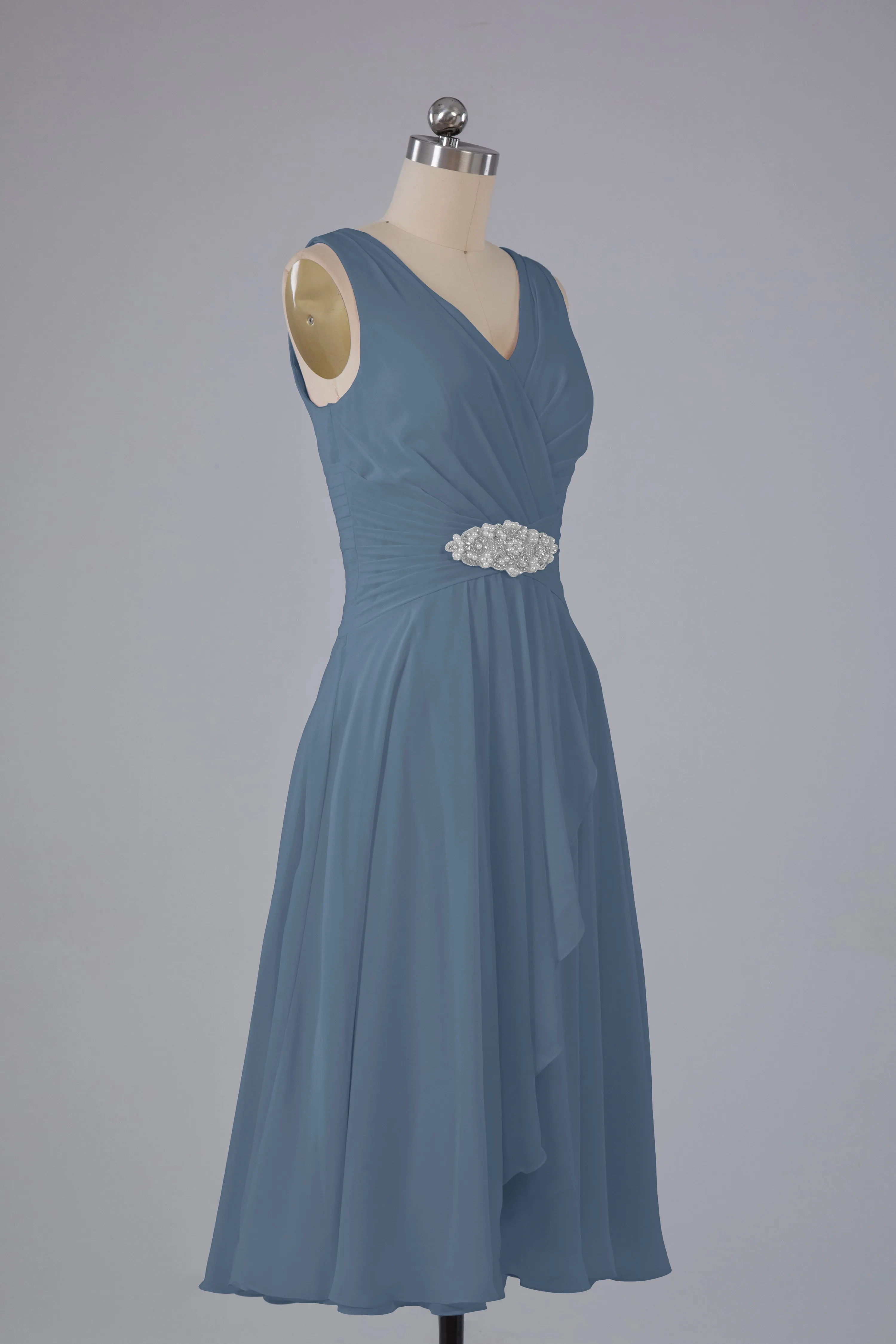 Simple V Neck Knee Length Bridesmaid Dresses with Pearls