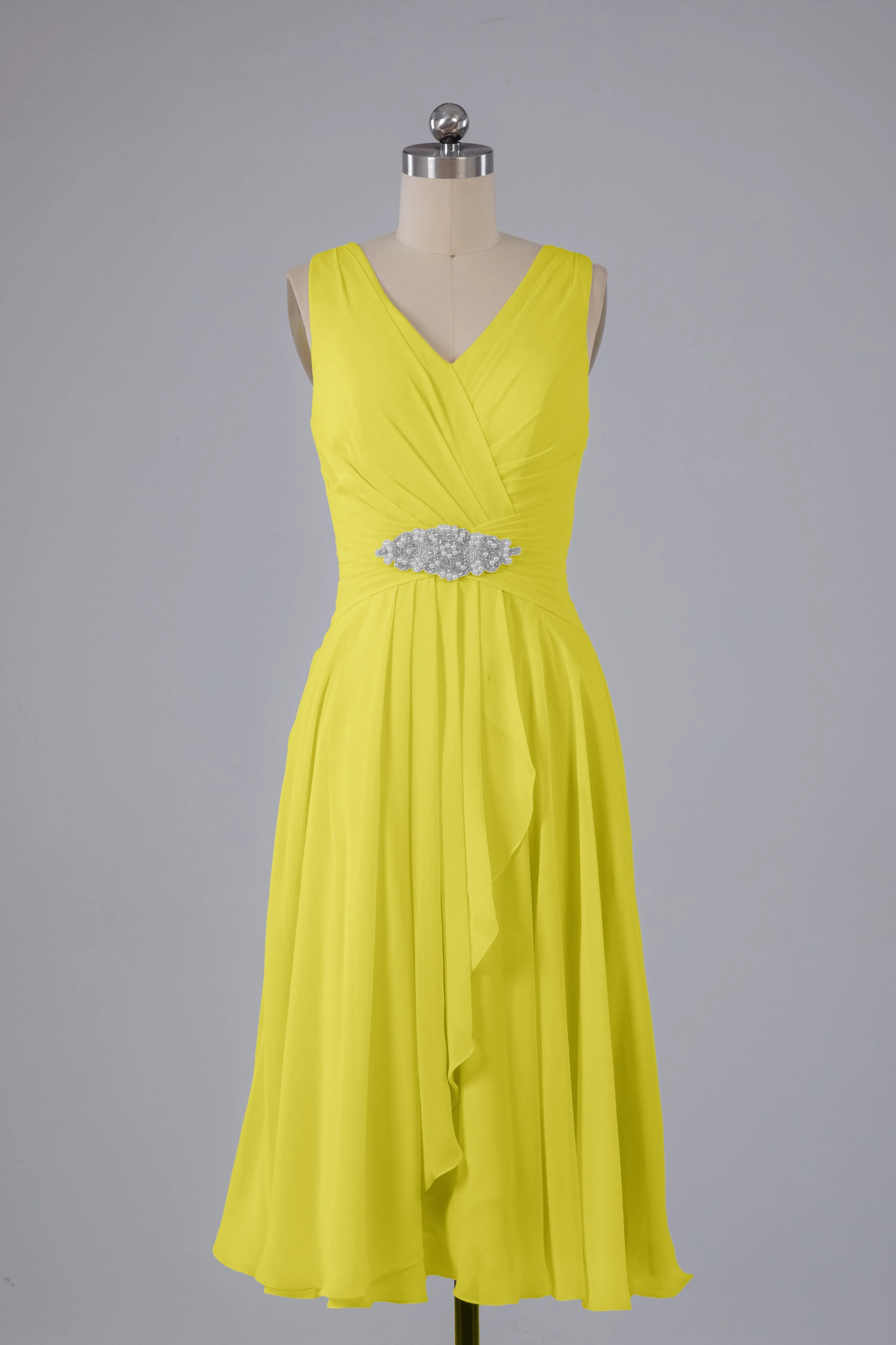 Simple V Neck Knee Length Bridesmaid Dresses with Pearls