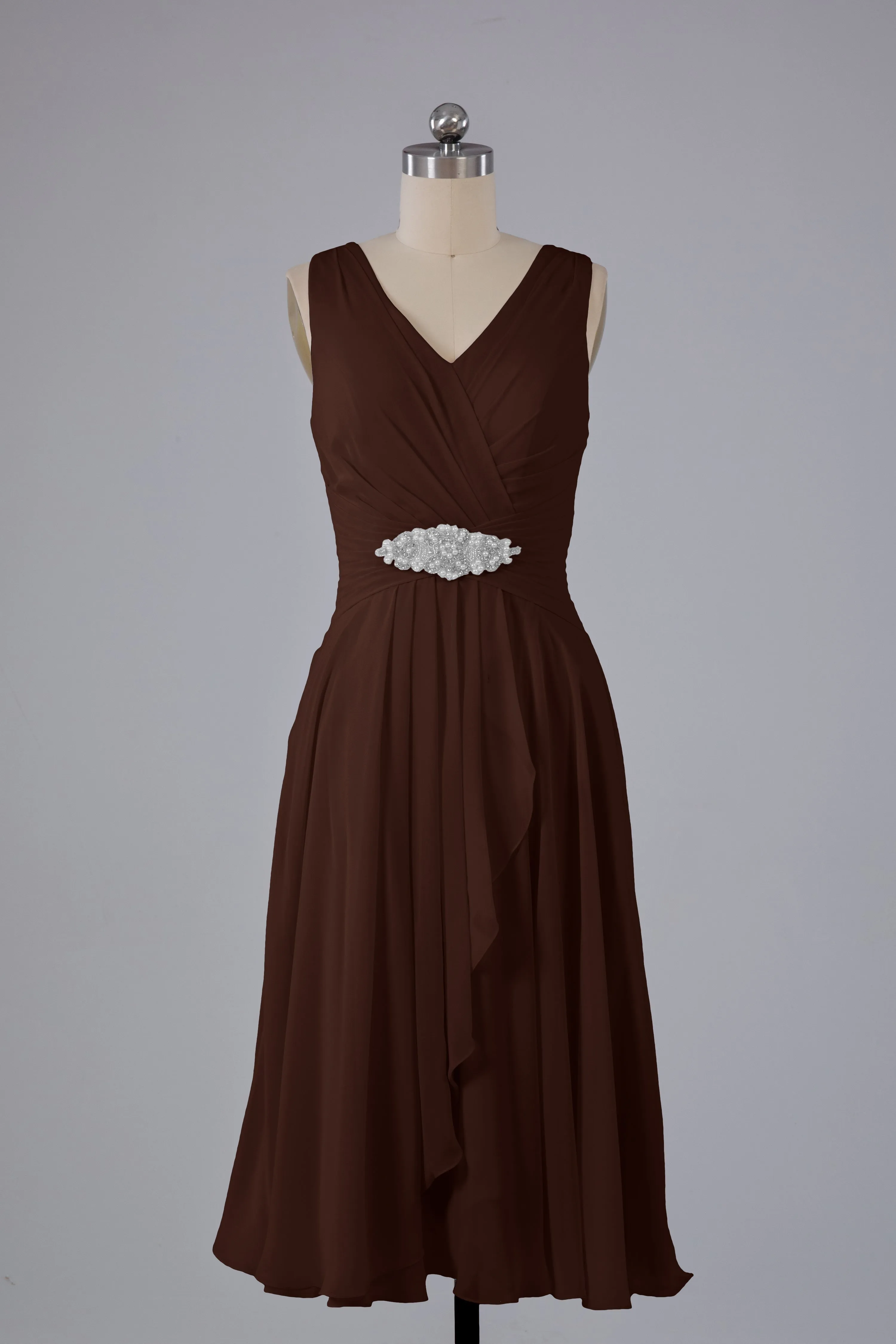 Simple V Neck Knee Length Bridesmaid Dresses with Pearls
