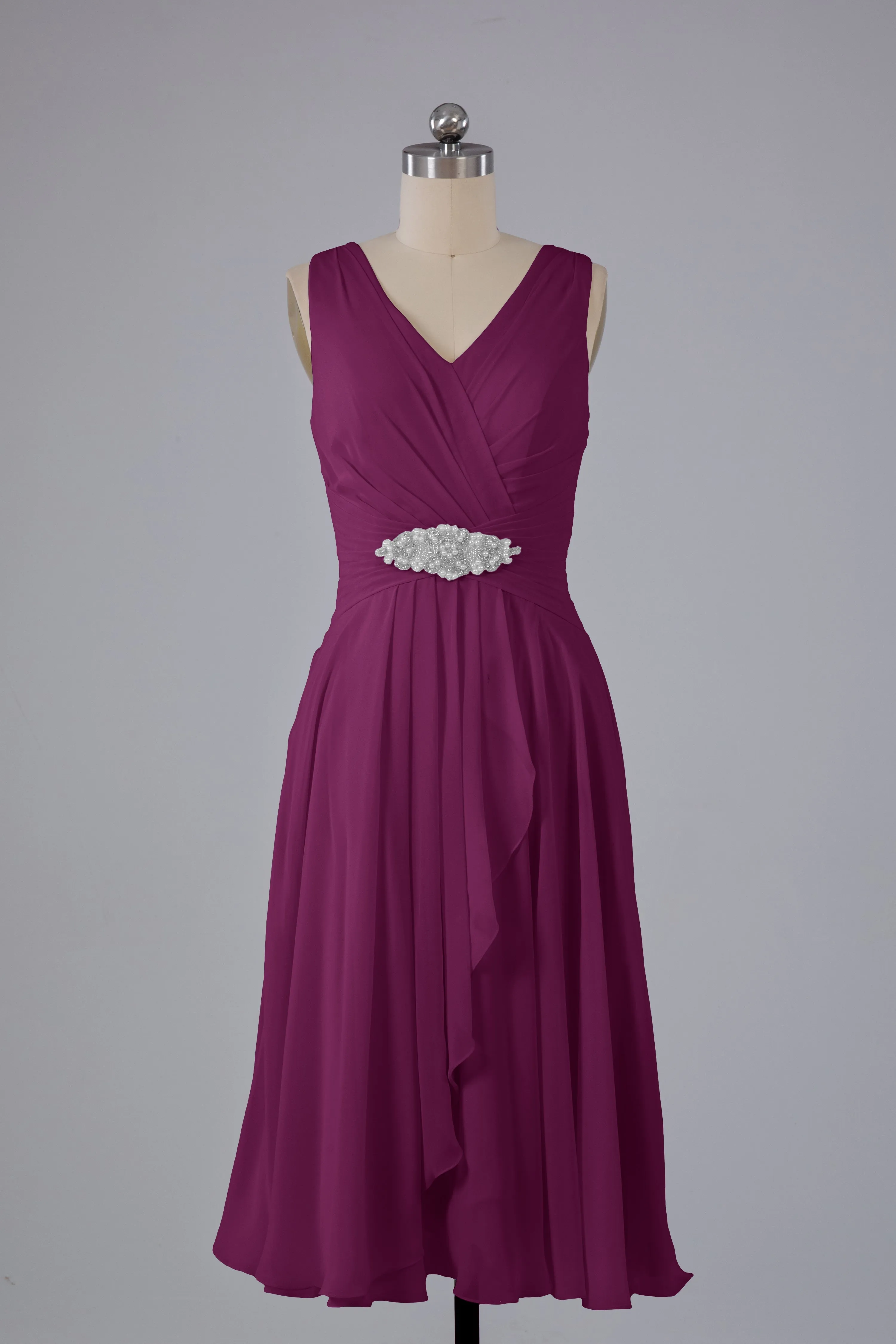 Simple V Neck Knee Length Bridesmaid Dresses with Pearls