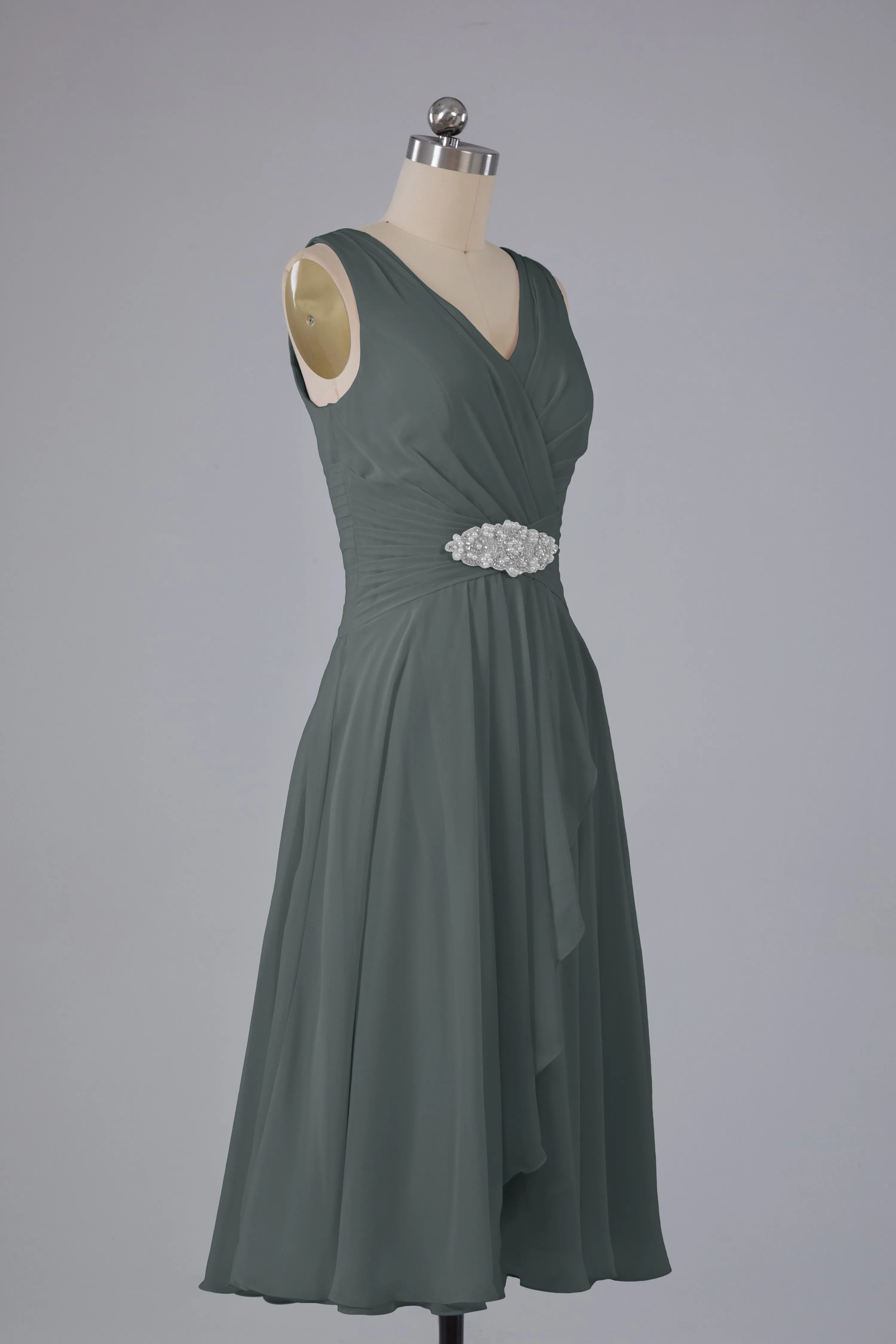 Simple V Neck Knee Length Bridesmaid Dresses with Pearls