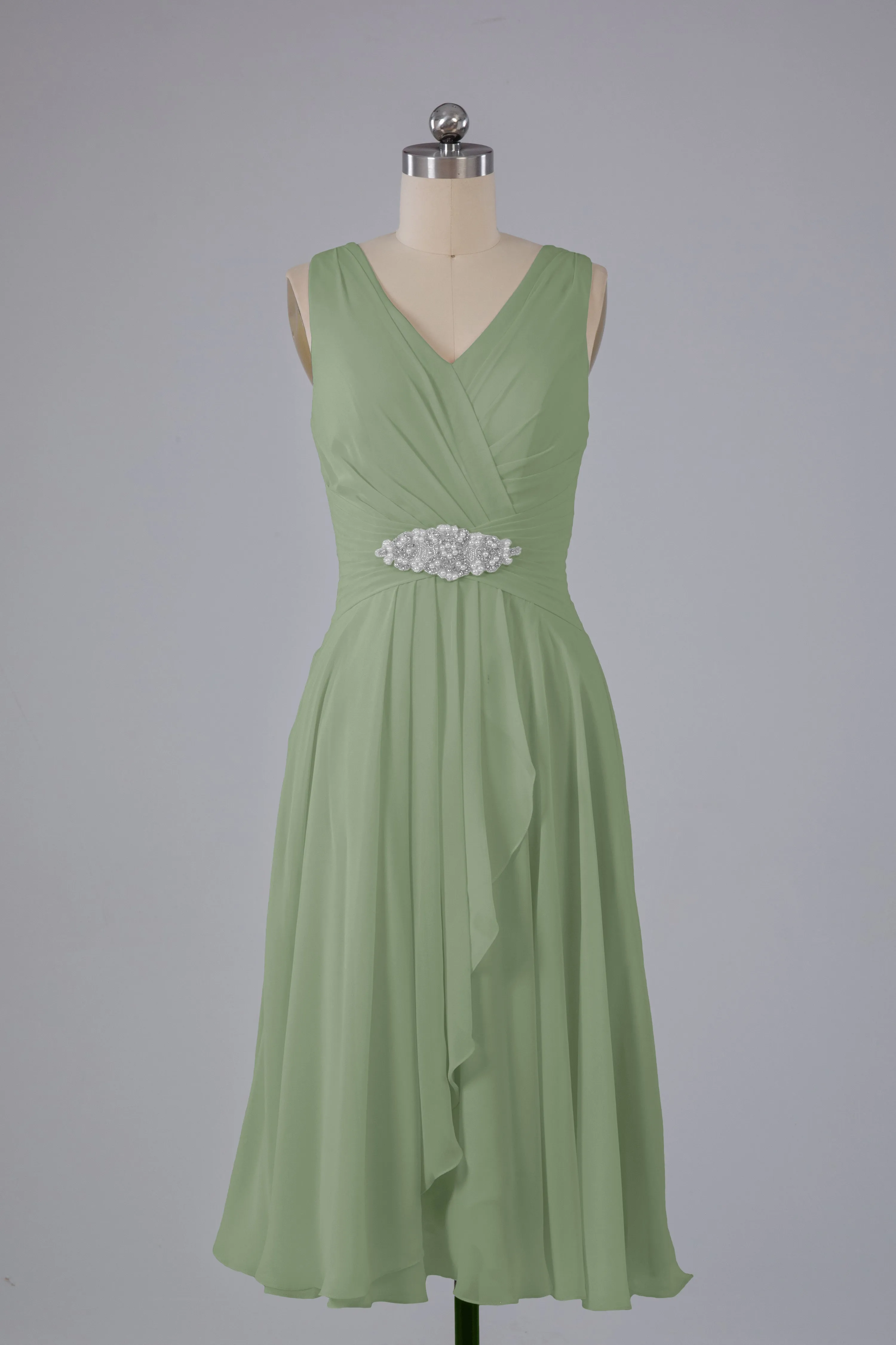 Simple V Neck Knee Length Bridesmaid Dresses with Pearls