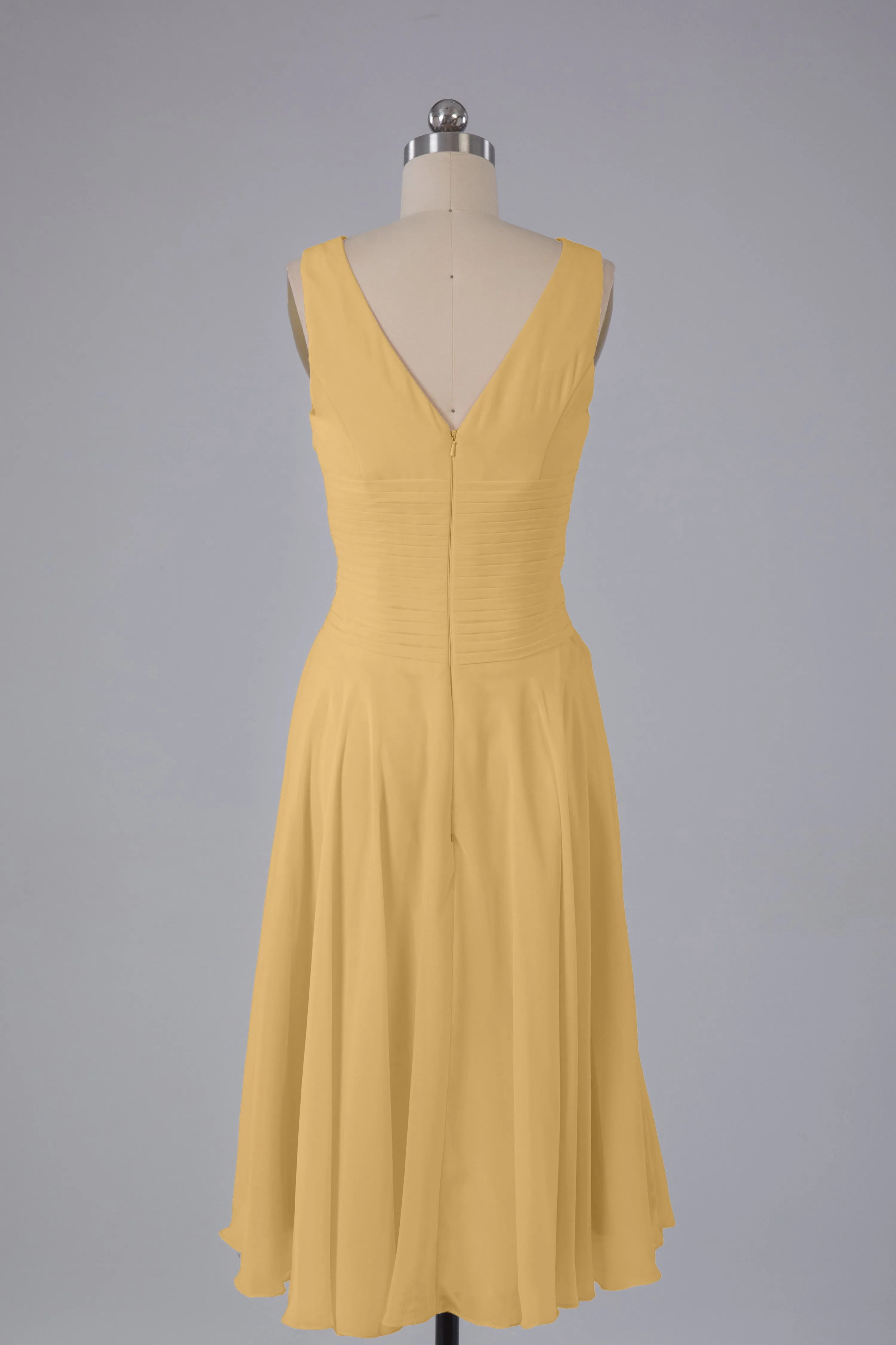 Simple V Neck Knee Length Bridesmaid Dresses with Pearls