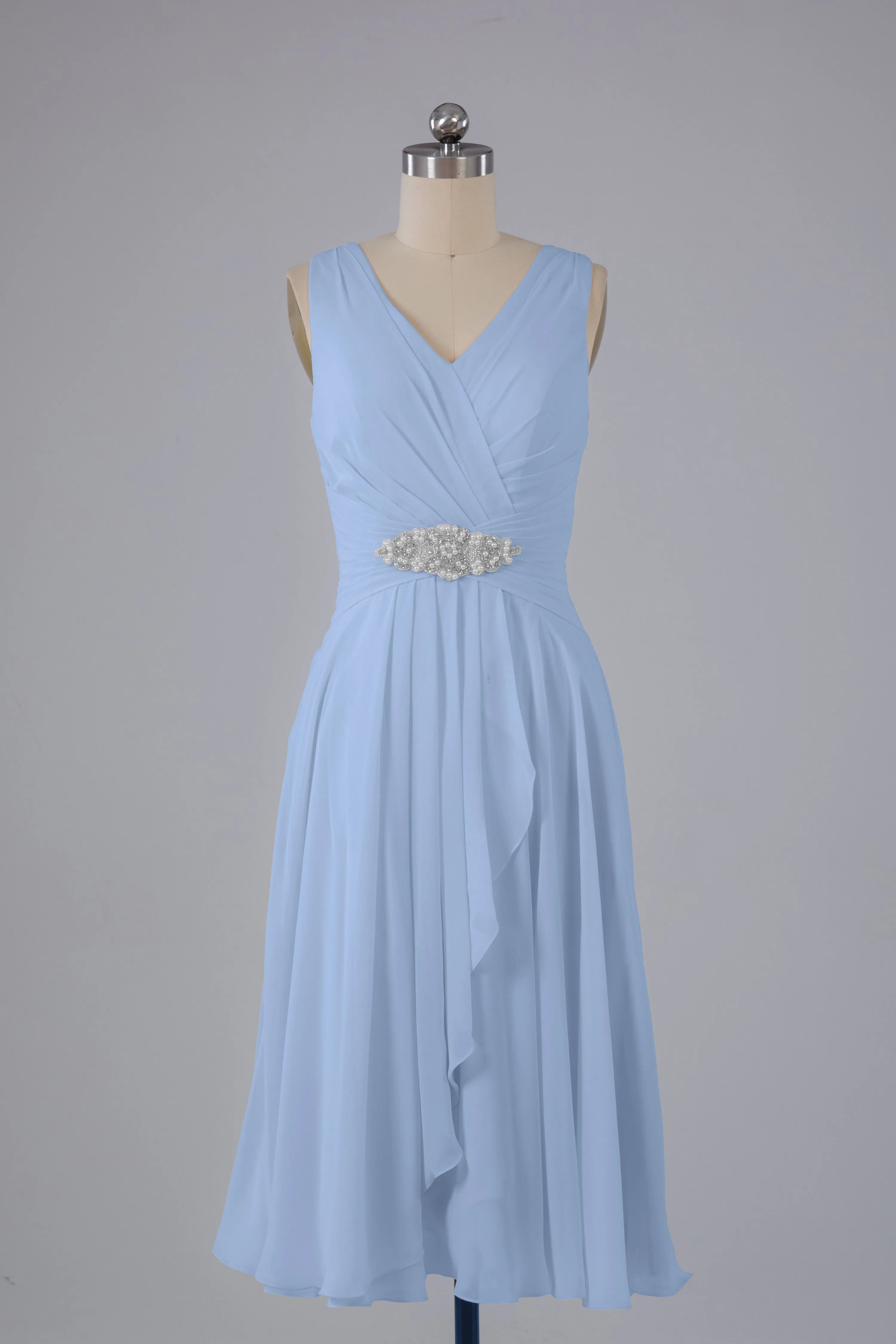 Simple V Neck Knee Length Bridesmaid Dresses with Pearls
