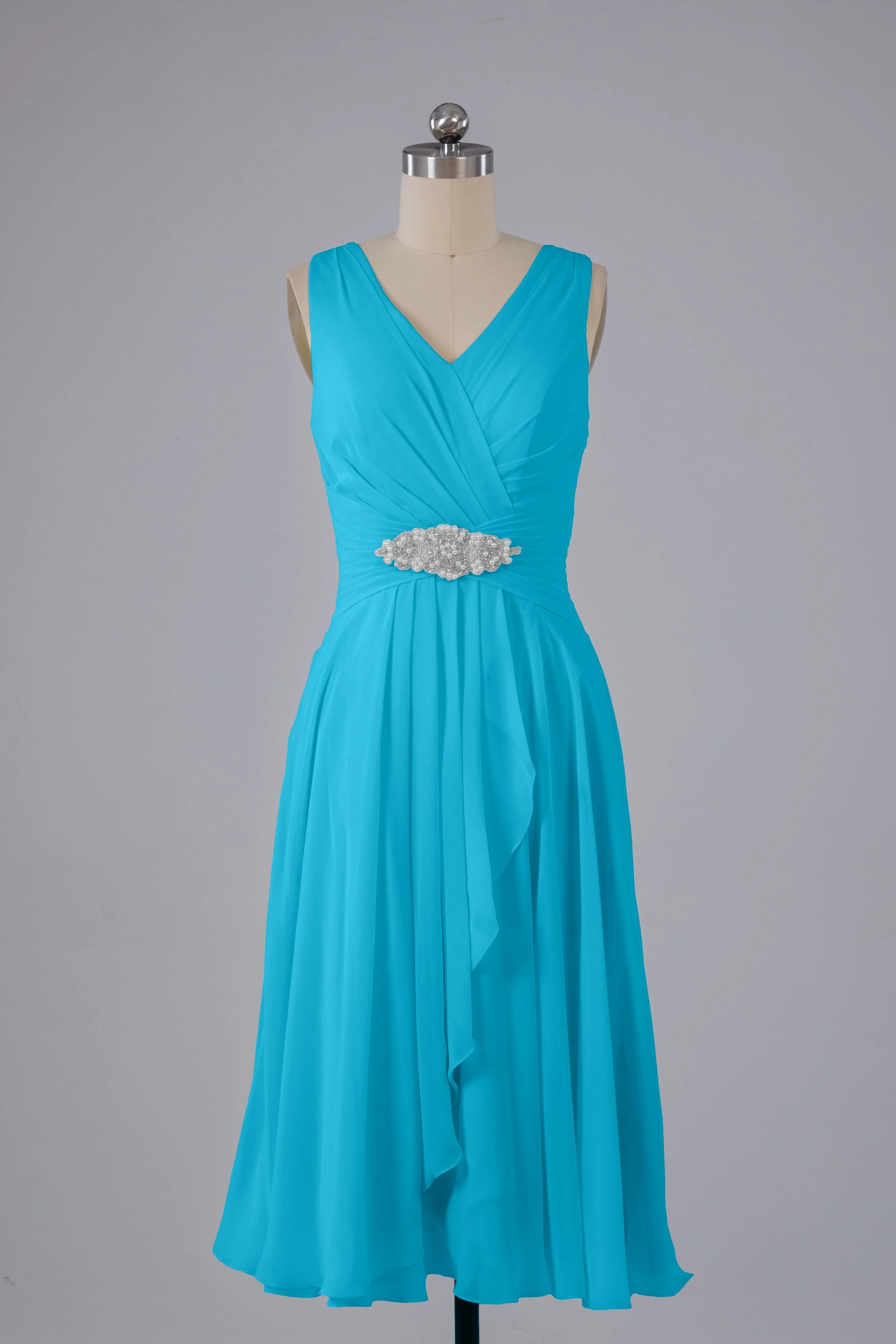 Simple V Neck Knee Length Bridesmaid Dresses with Pearls