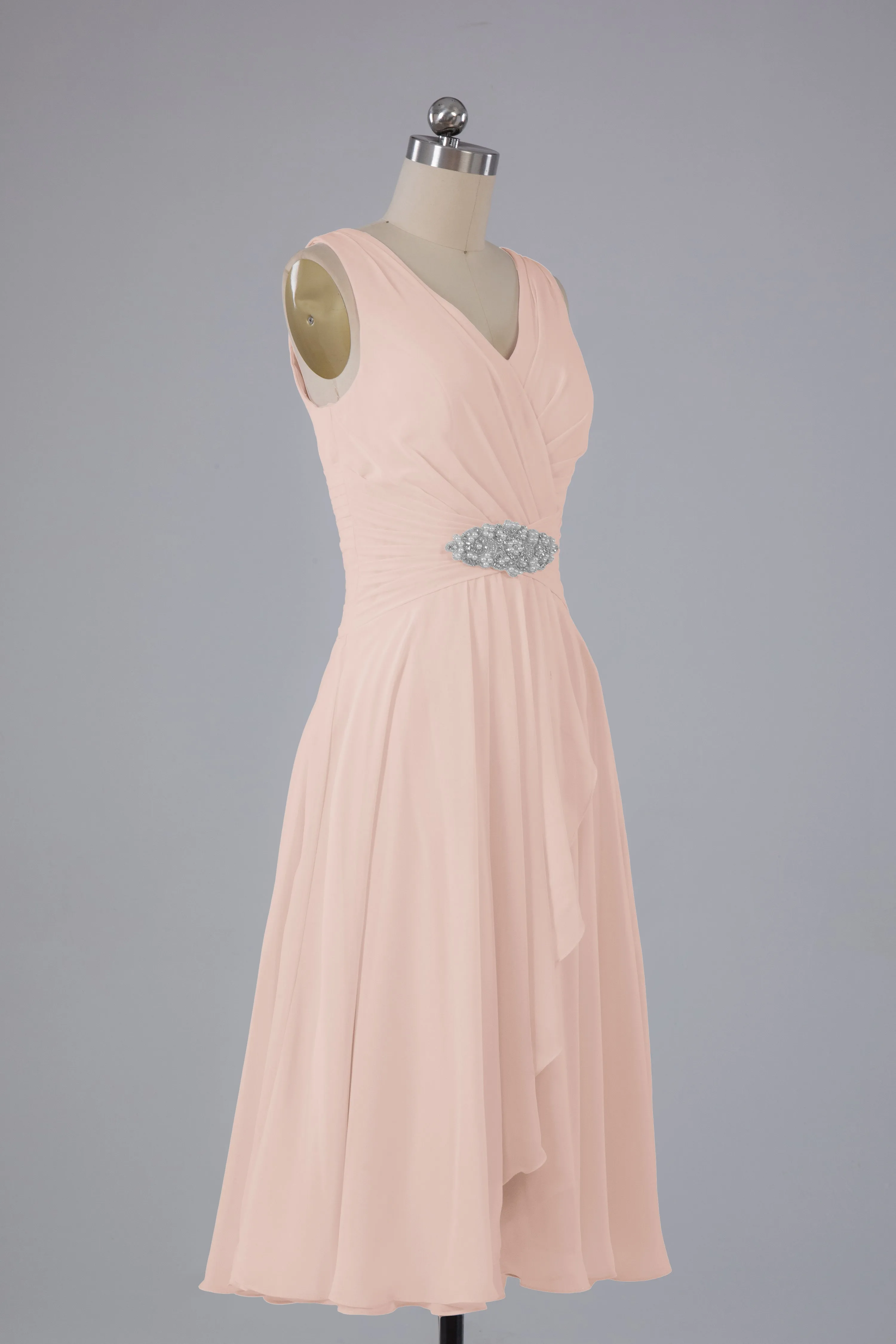 Simple V Neck Knee Length Bridesmaid Dresses with Pearls