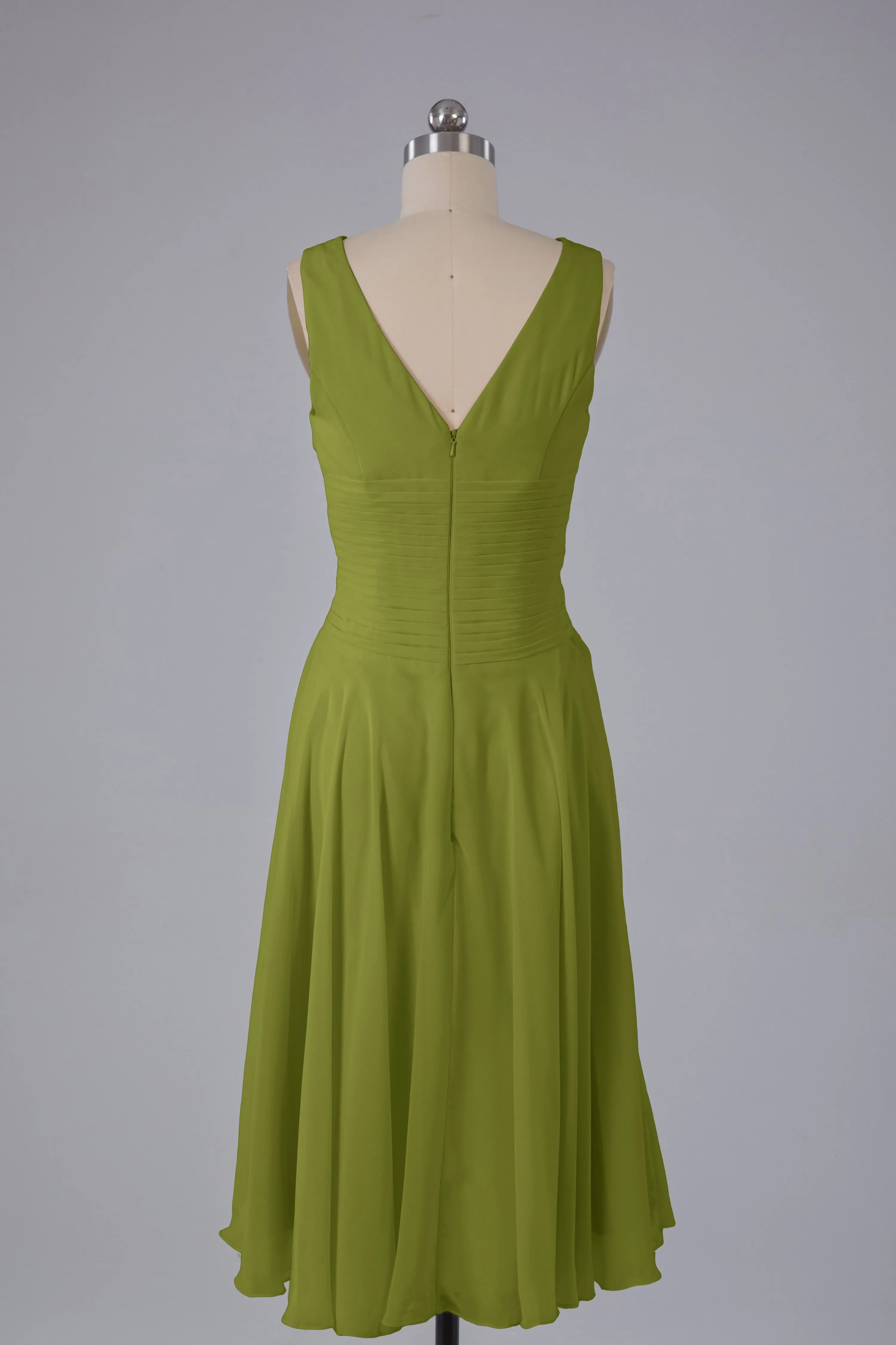 Simple V Neck Knee Length Bridesmaid Dresses with Pearls