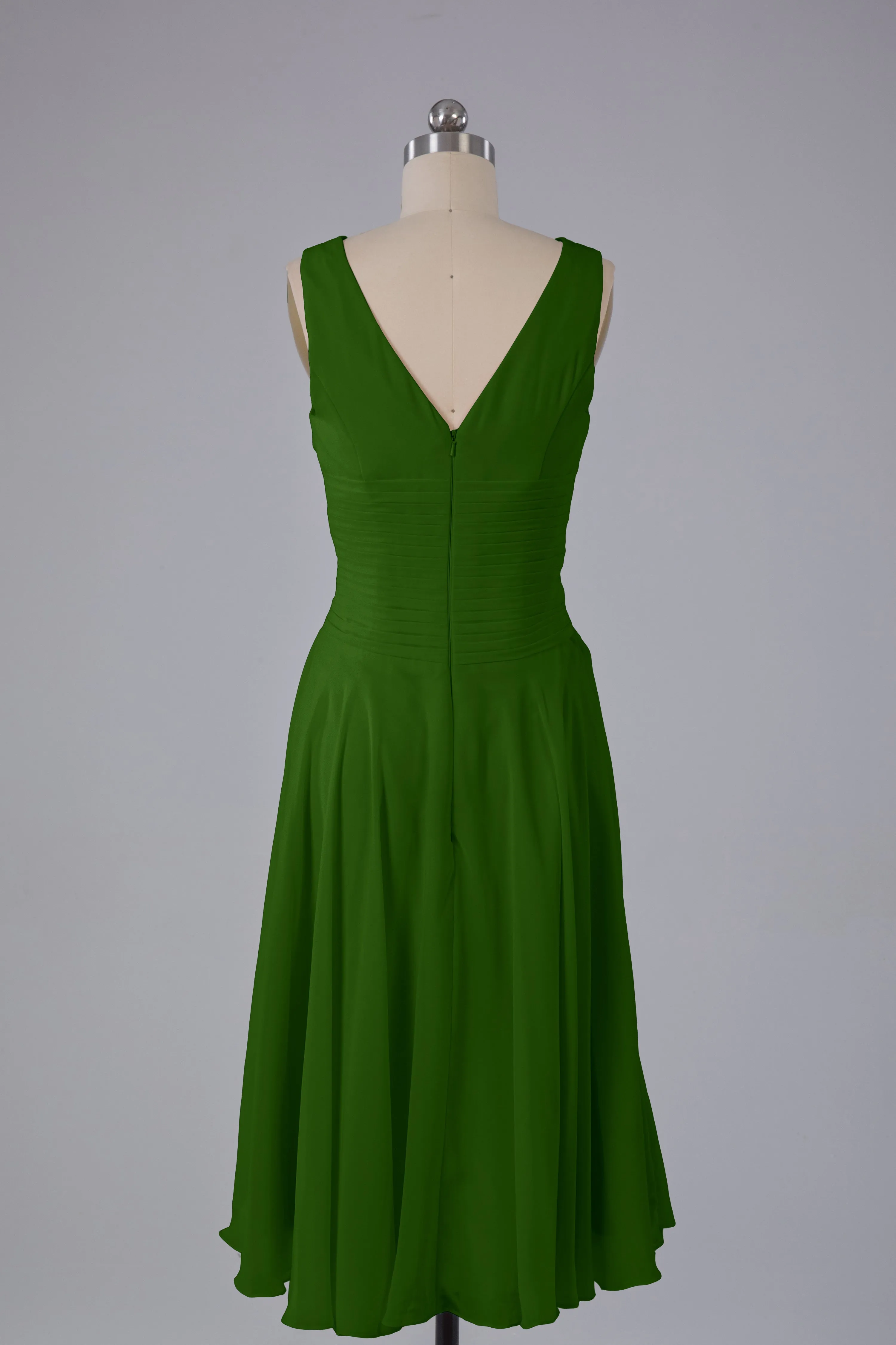Simple V Neck Knee Length Bridesmaid Dresses with Pearls
