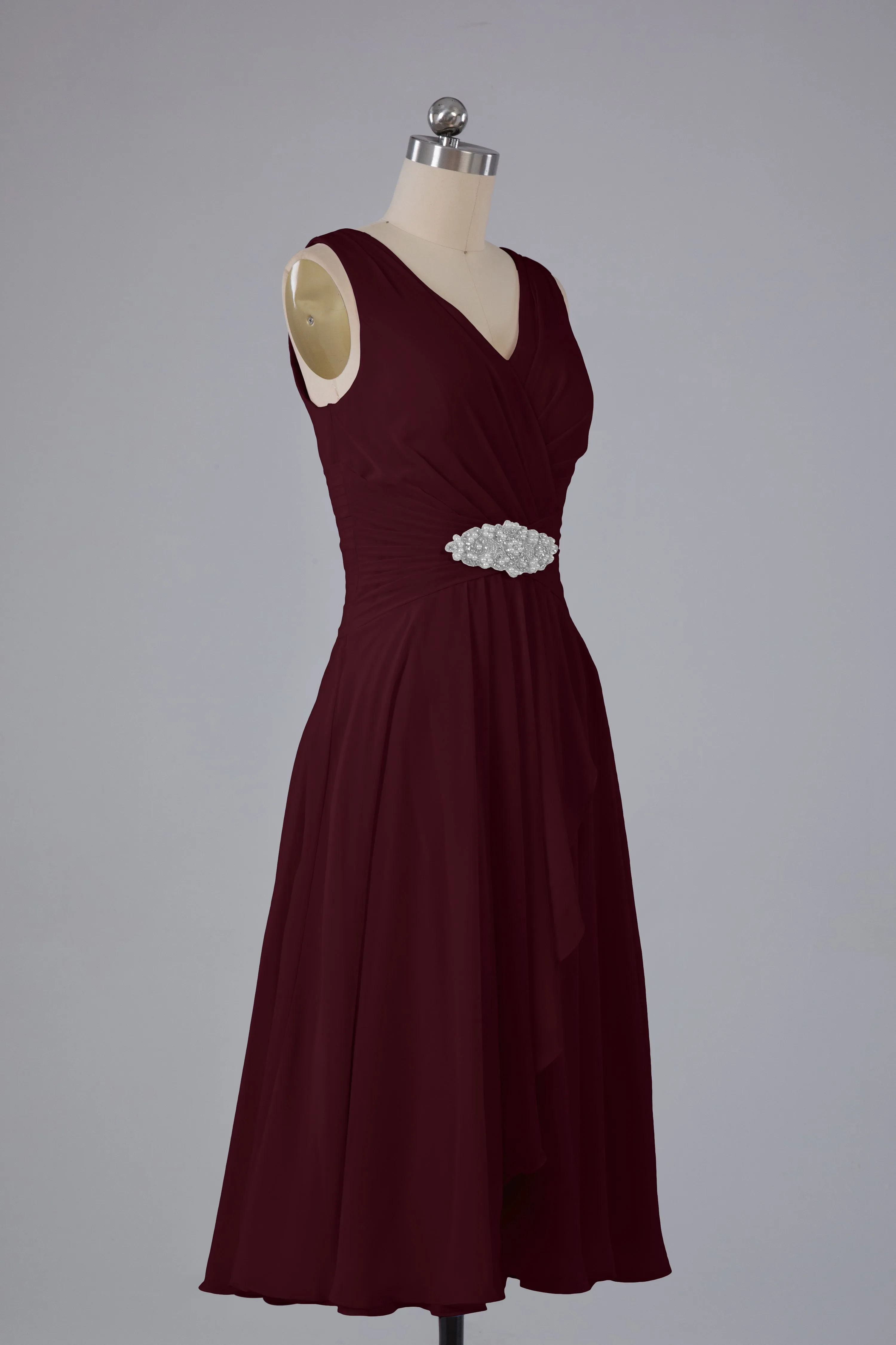 Simple V Neck Knee Length Bridesmaid Dresses with Pearls
