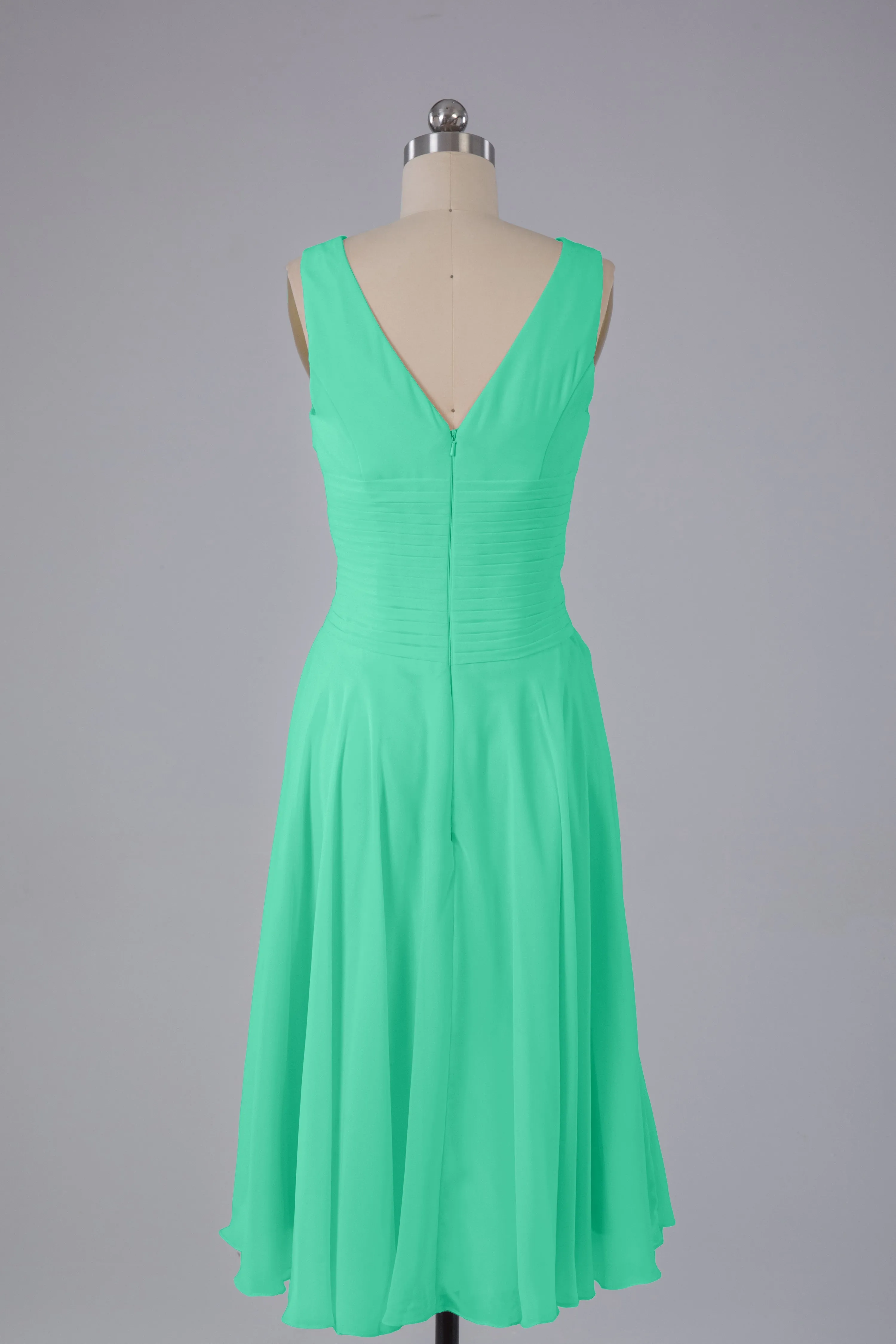 Simple V Neck Knee Length Bridesmaid Dresses with Pearls