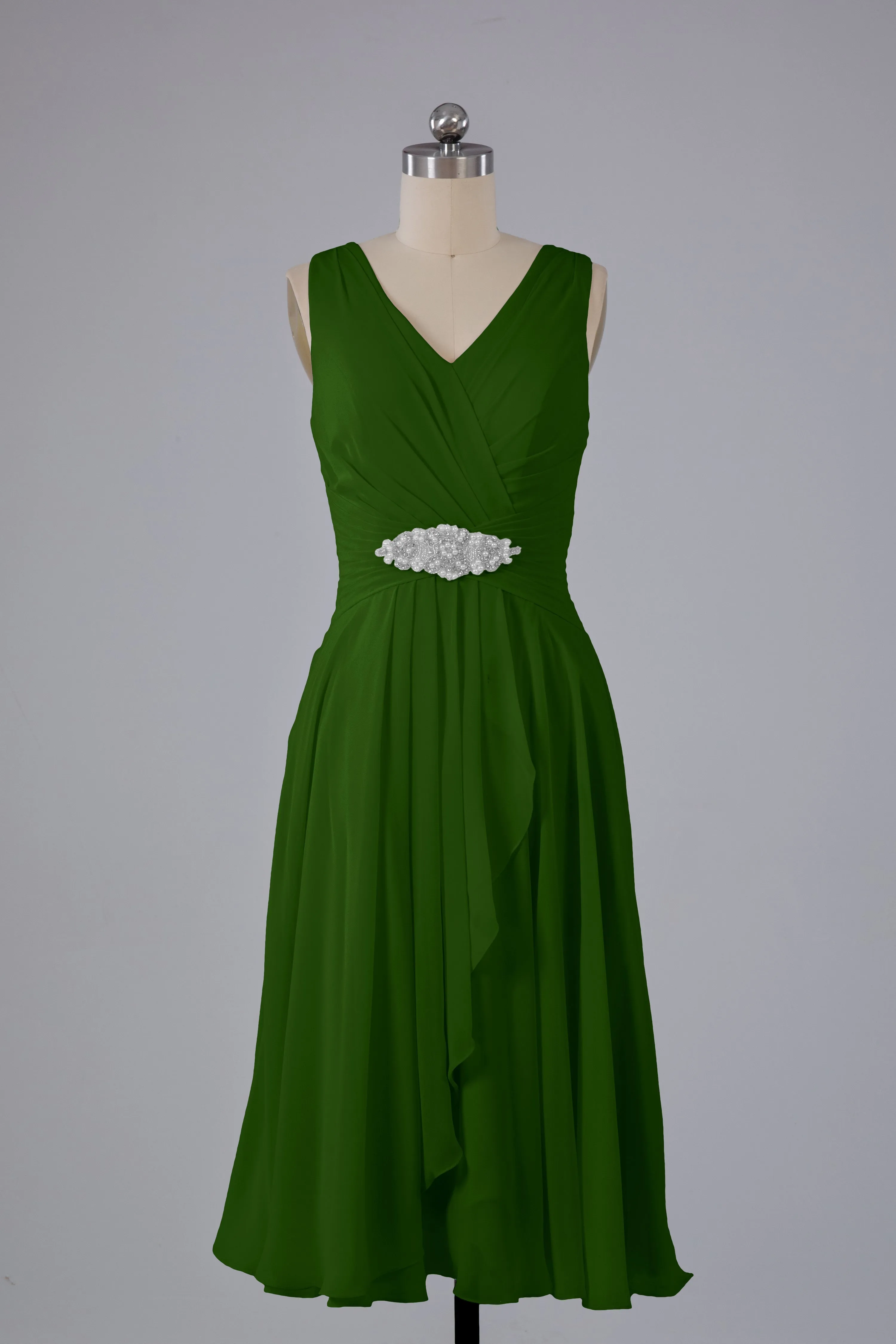 Simple V Neck Knee Length Bridesmaid Dresses with Pearls