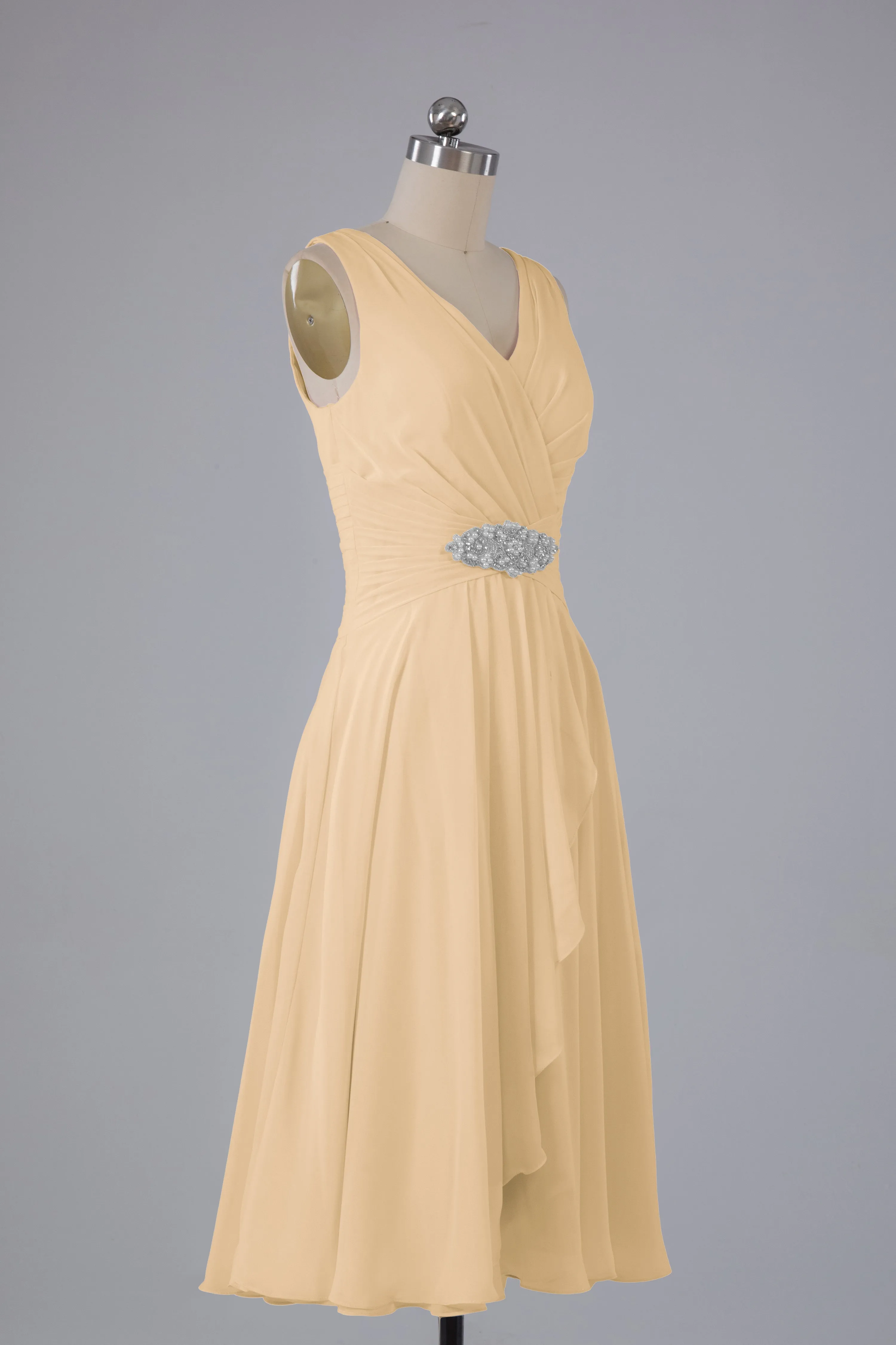 Simple V Neck Knee Length Bridesmaid Dresses with Pearls