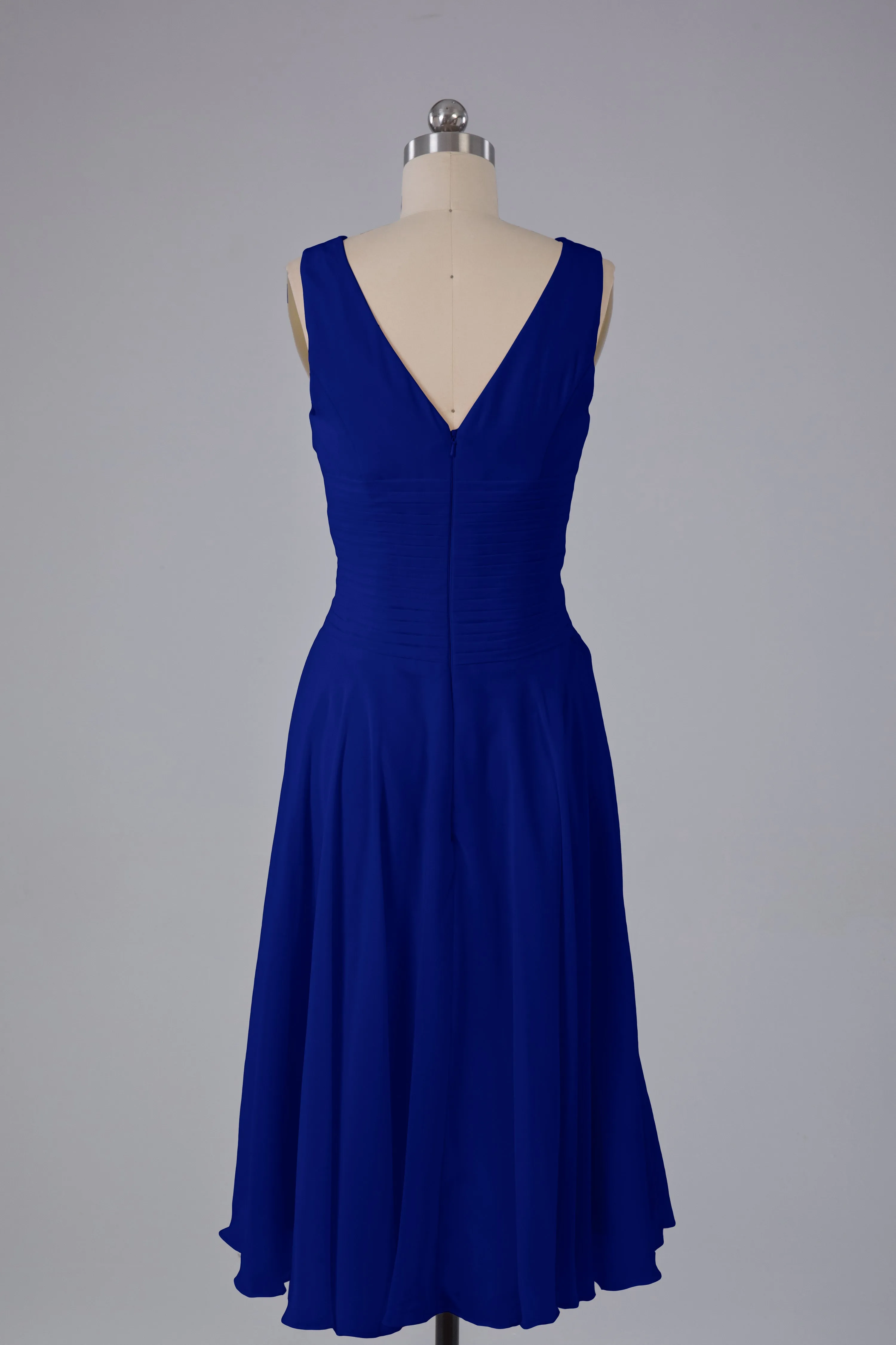 Simple V Neck Knee Length Bridesmaid Dresses with Pearls
