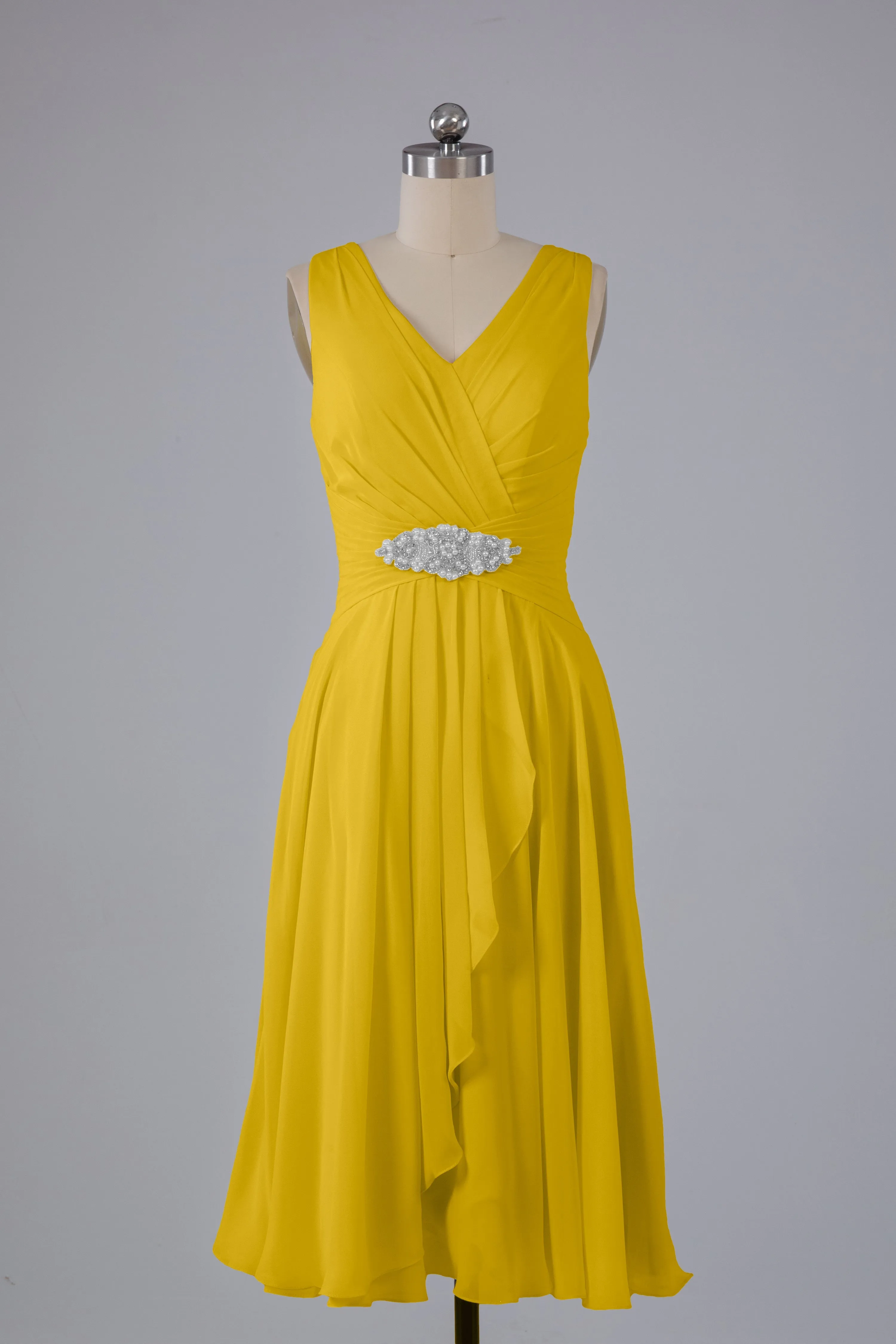 Simple V Neck Knee Length Bridesmaid Dresses with Pearls