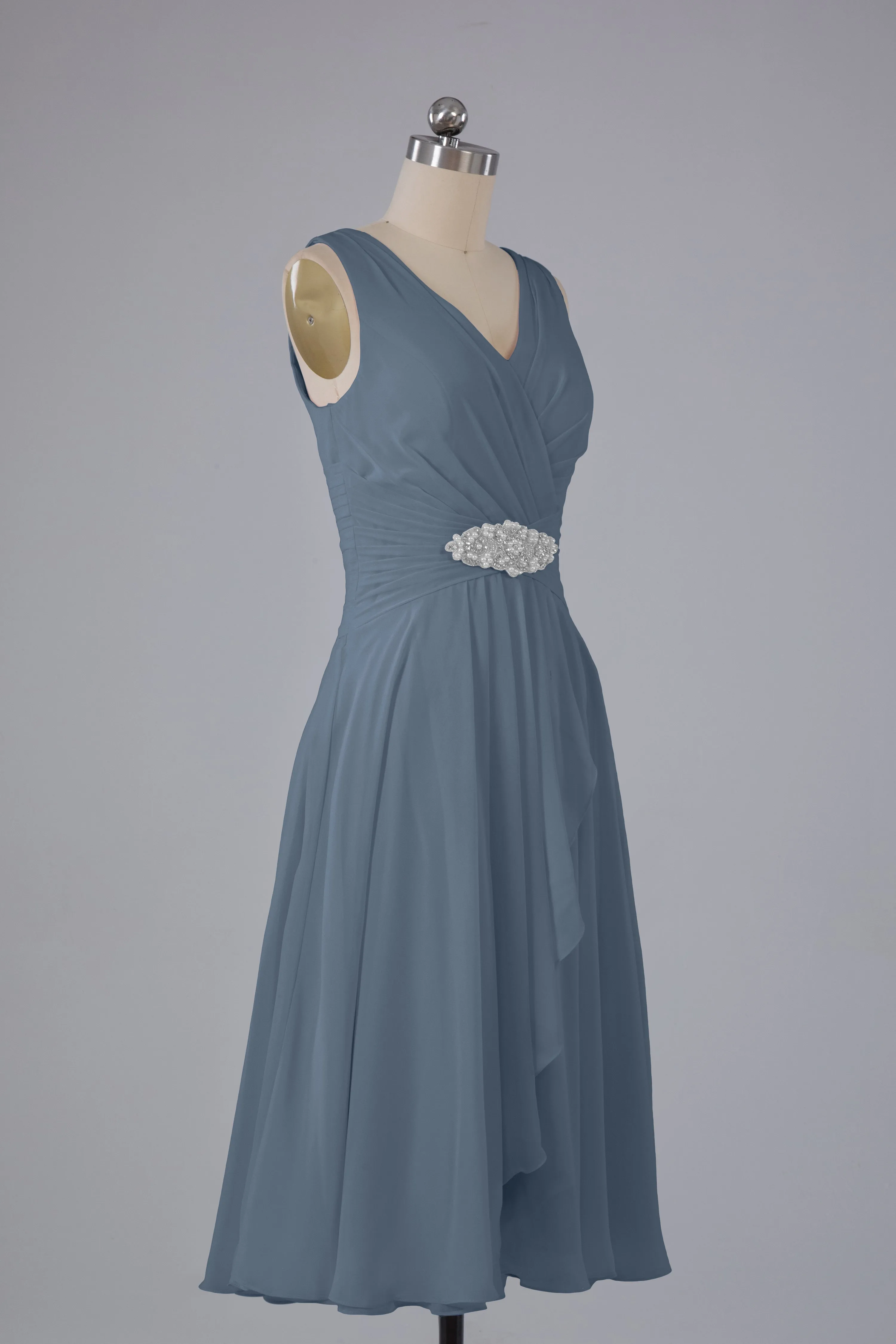 Simple V Neck Knee Length Bridesmaid Dresses with Pearls