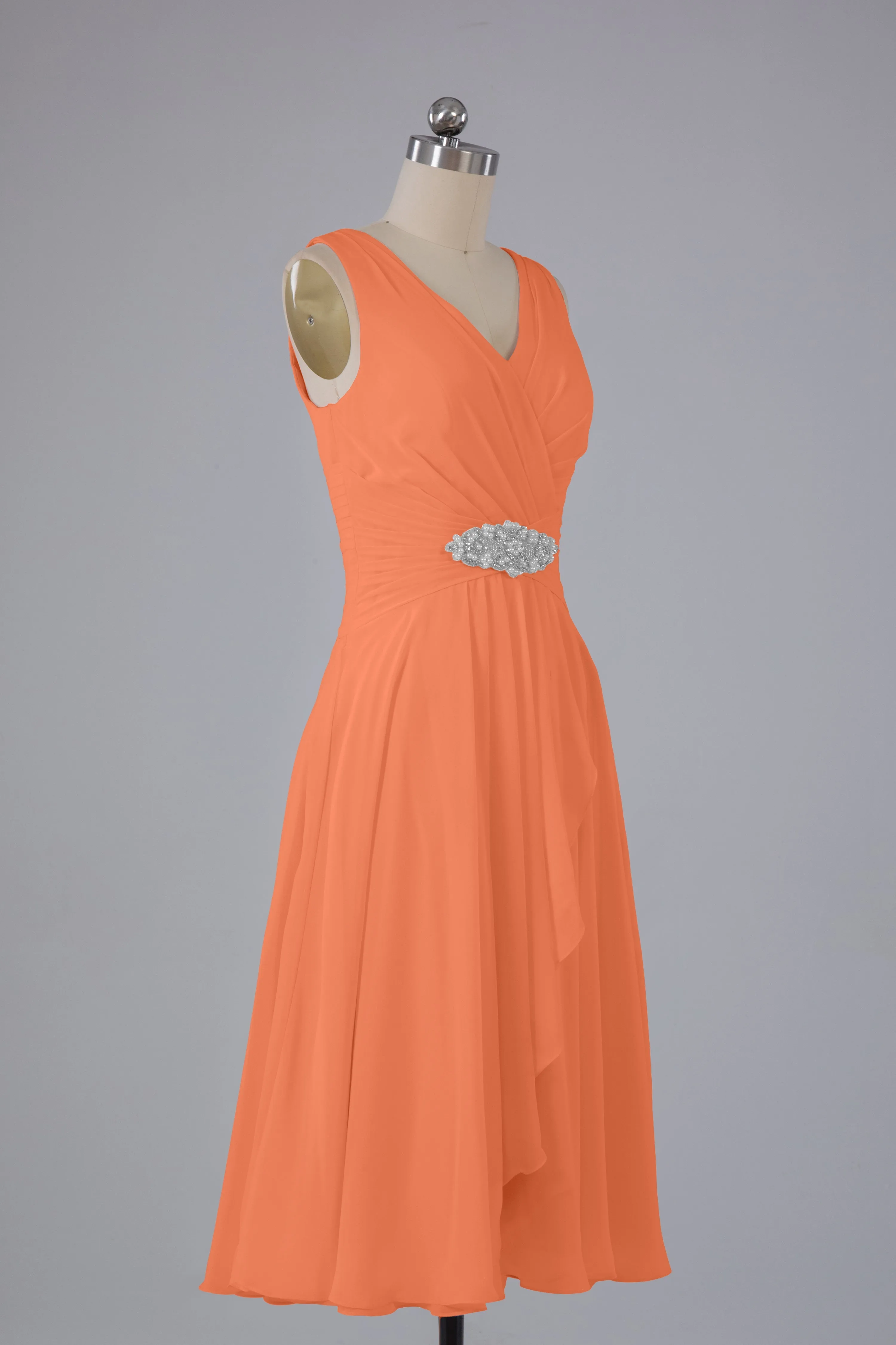 Simple V Neck Knee Length Bridesmaid Dresses with Pearls
