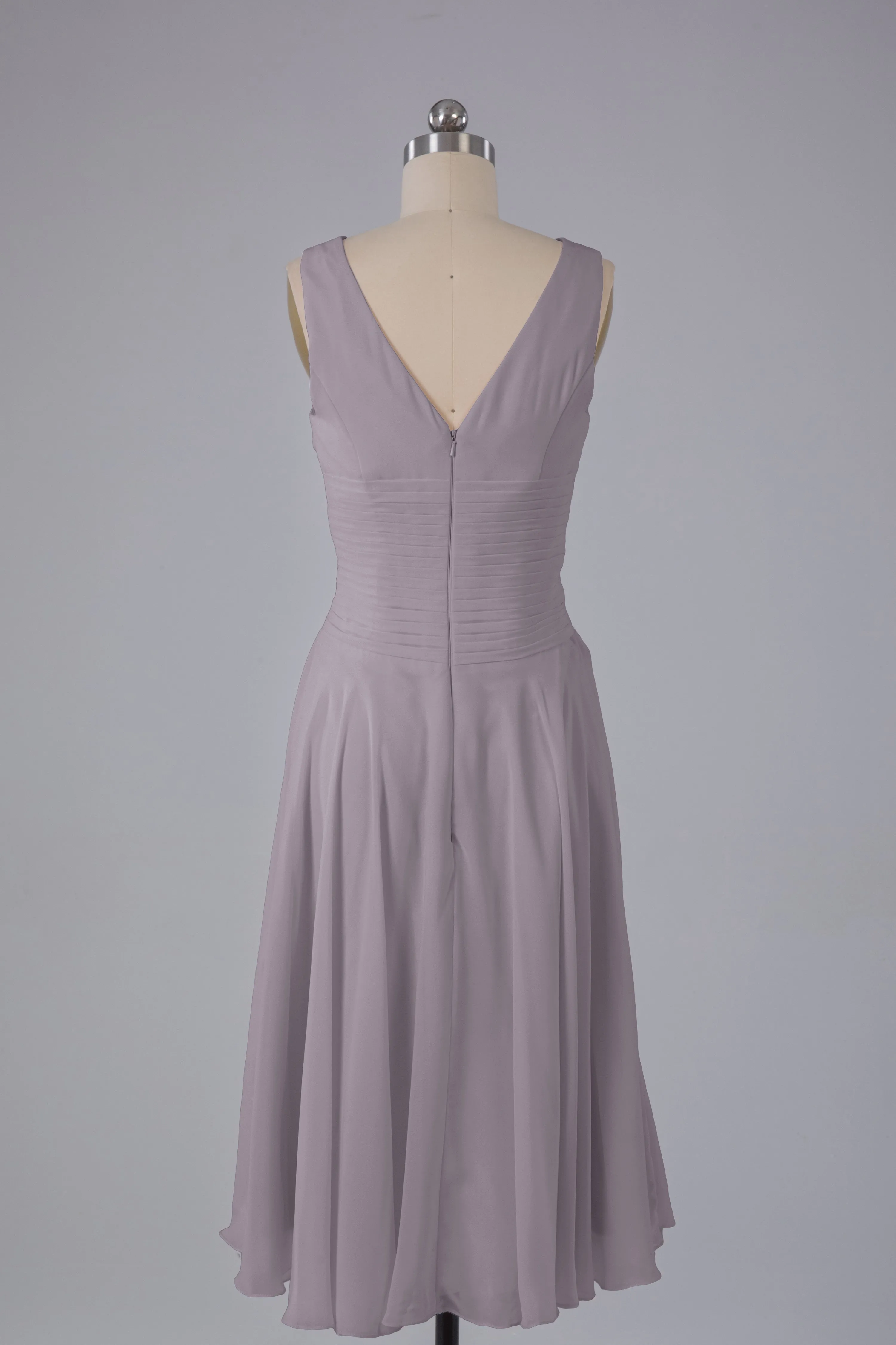 Simple V Neck Knee Length Bridesmaid Dresses with Pearls