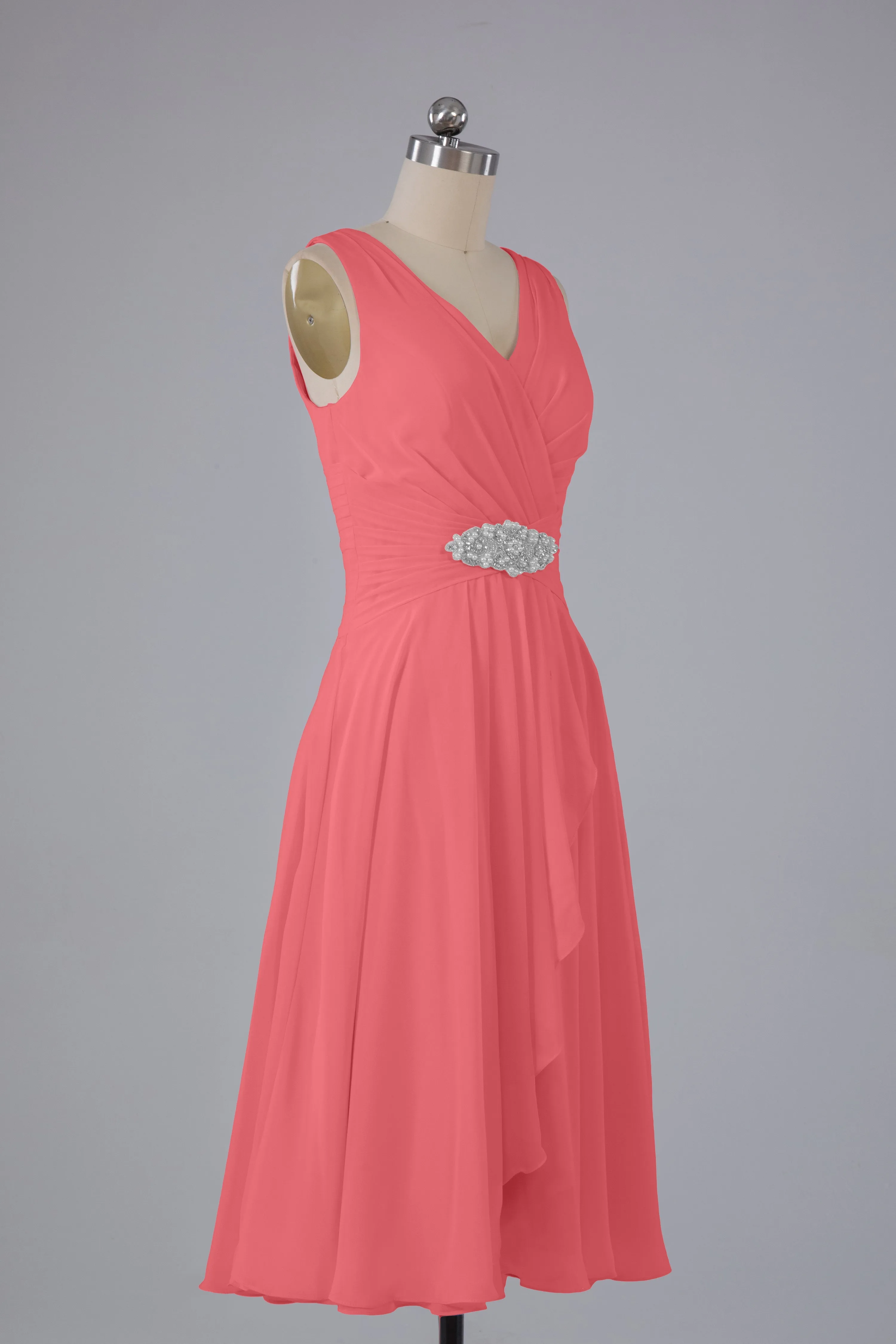 Simple V Neck Knee Length Bridesmaid Dresses with Pearls