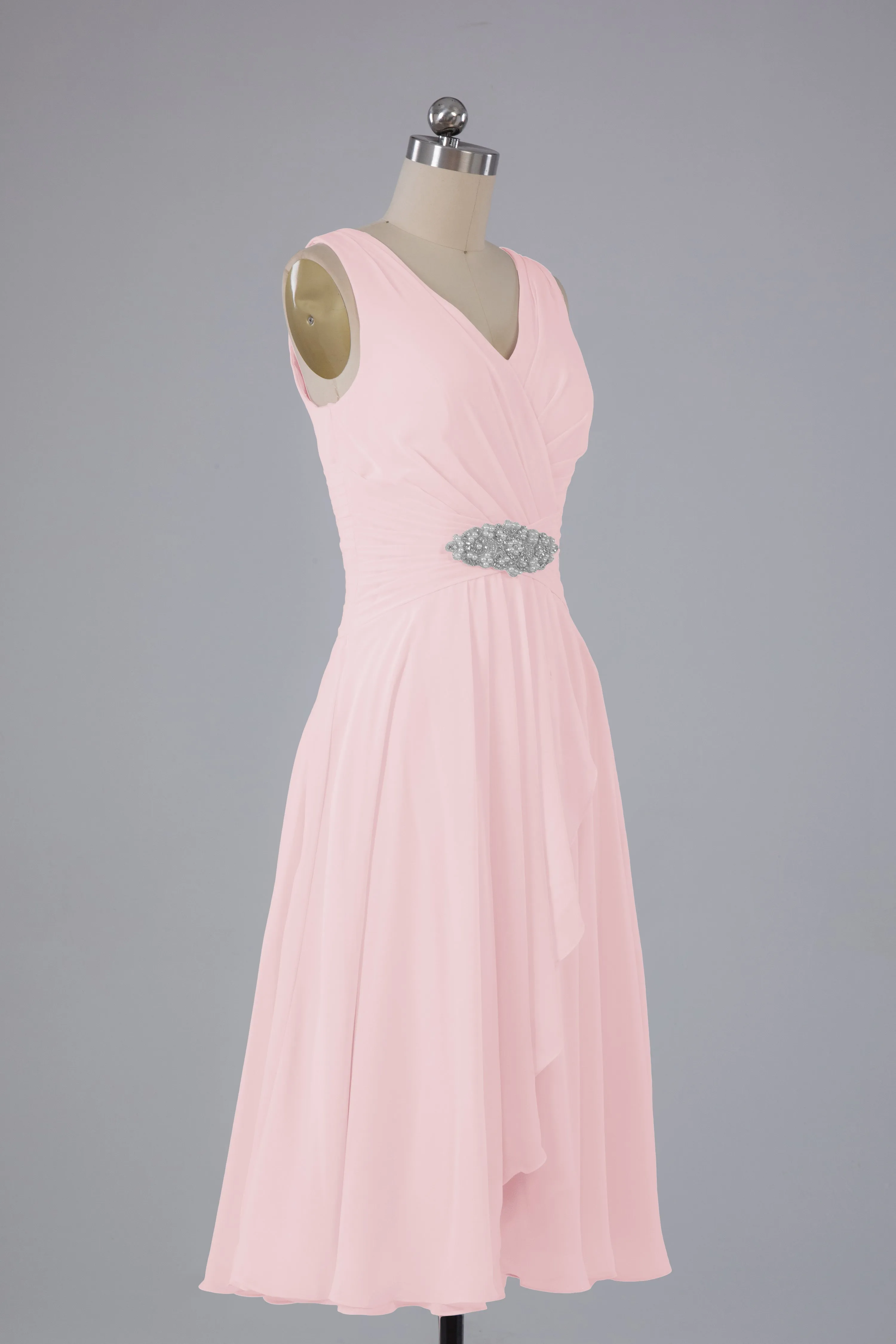Simple V Neck Knee Length Bridesmaid Dresses with Pearls