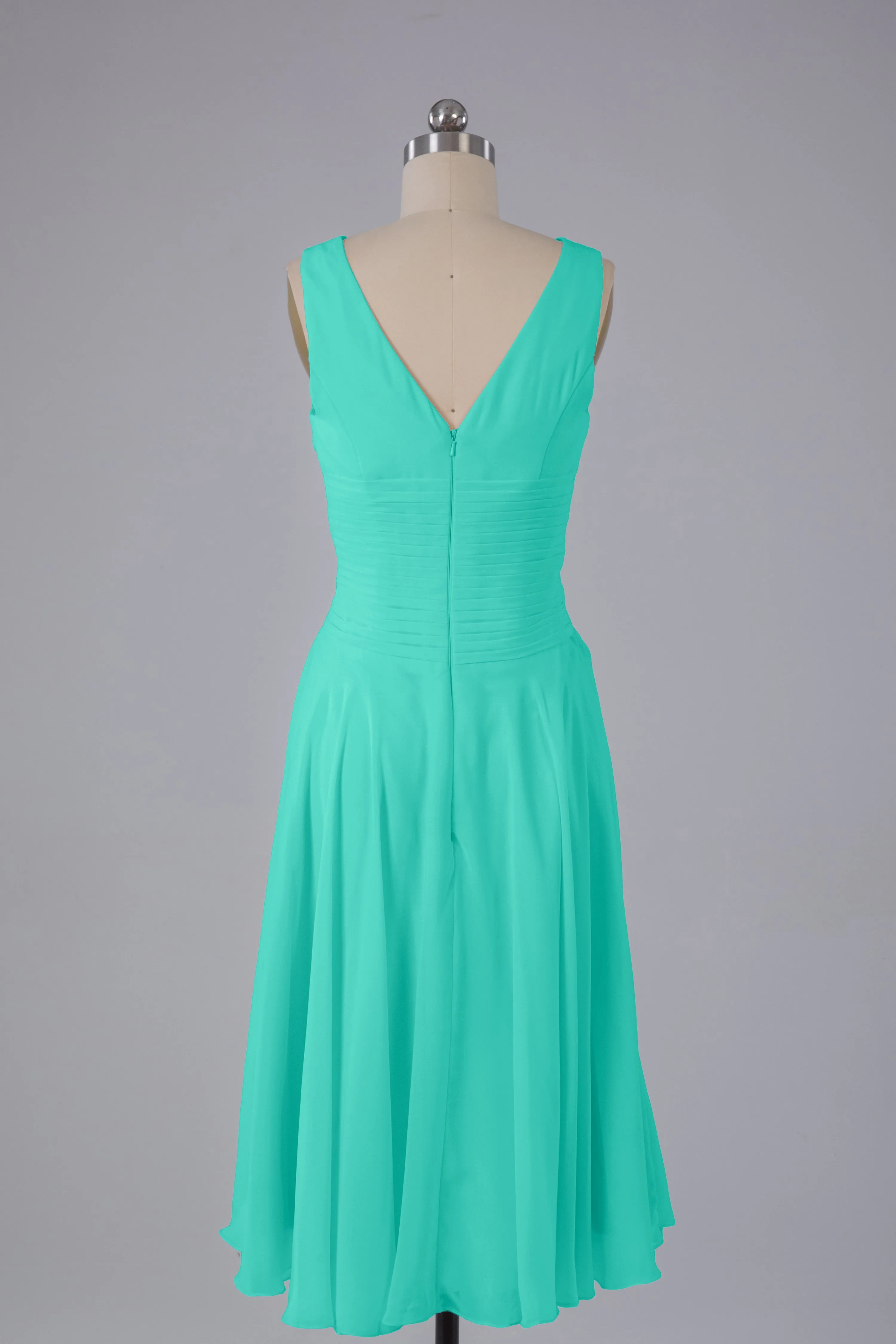 Simple V Neck Knee Length Bridesmaid Dresses with Pearls