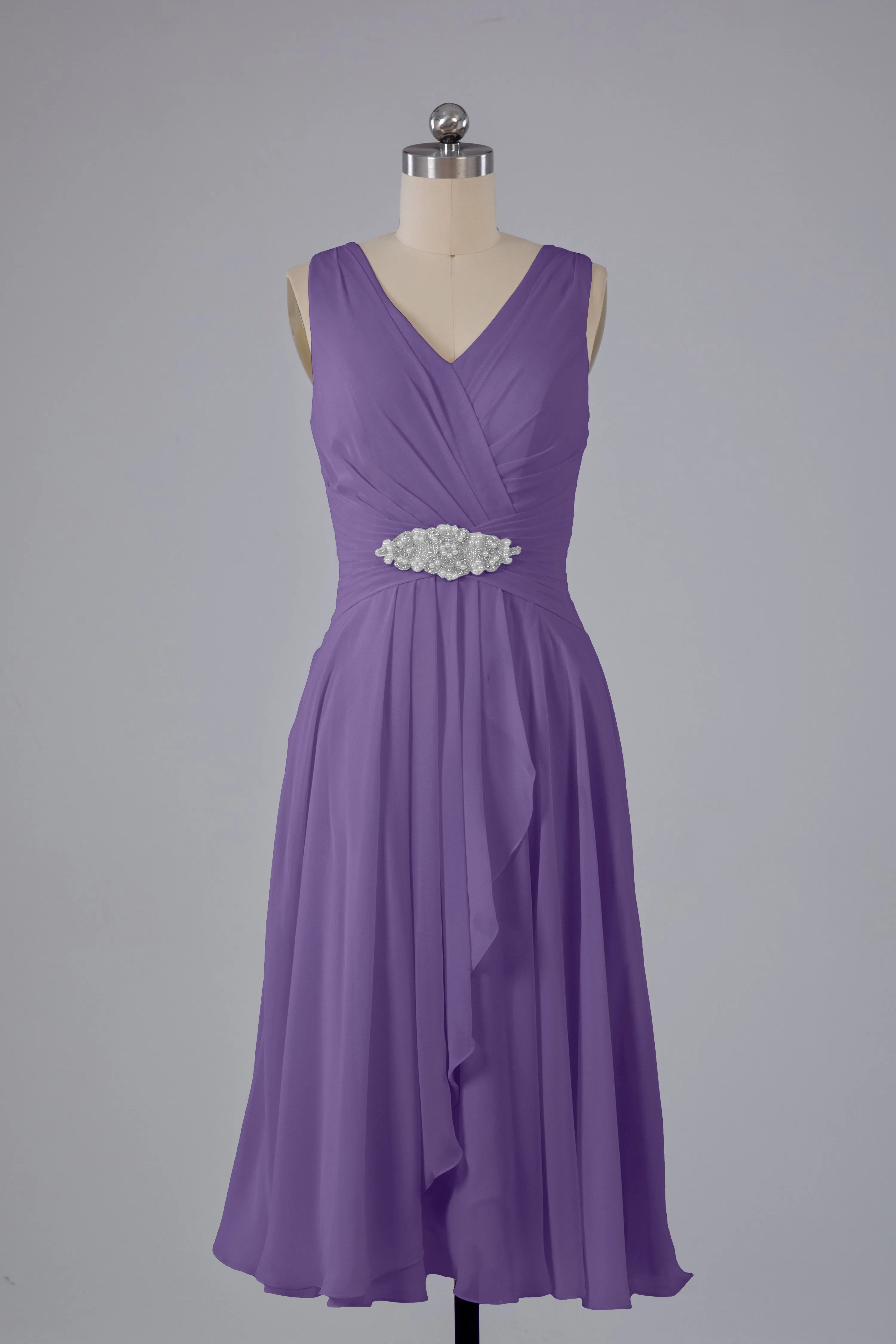Simple V Neck Knee Length Bridesmaid Dresses with Pearls