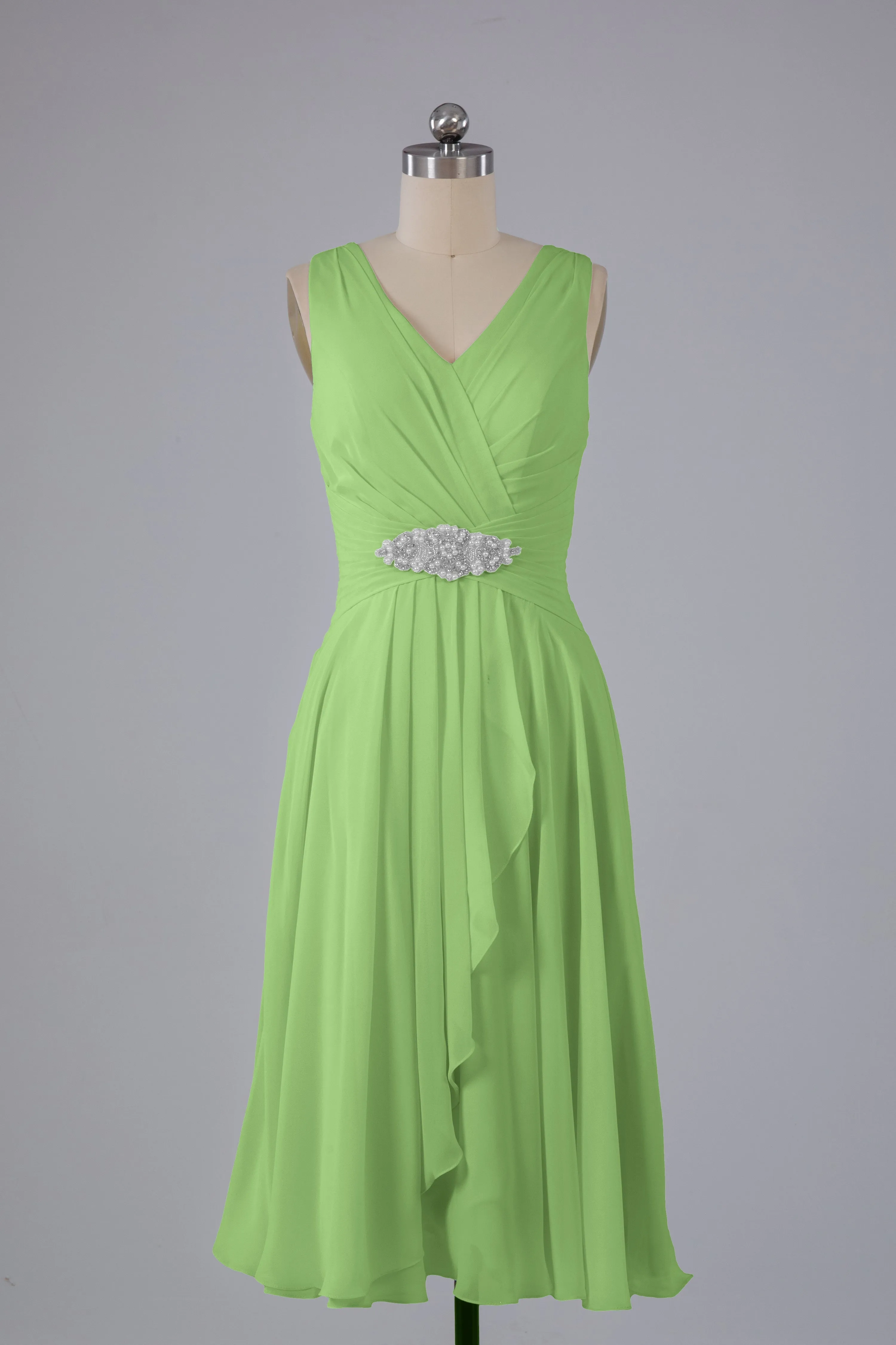 Simple V Neck Knee Length Bridesmaid Dresses with Pearls